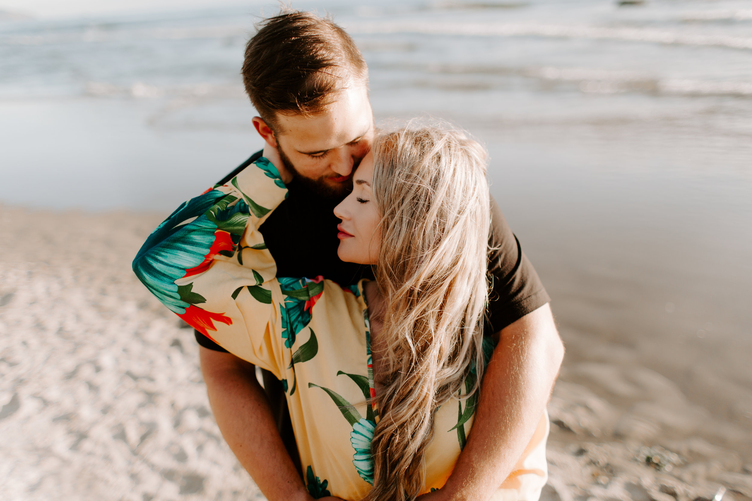 MADISONRYLEE_HANNAH+DAKOTA_CANNONBEACH_OREGONEngagement_0012.jpg