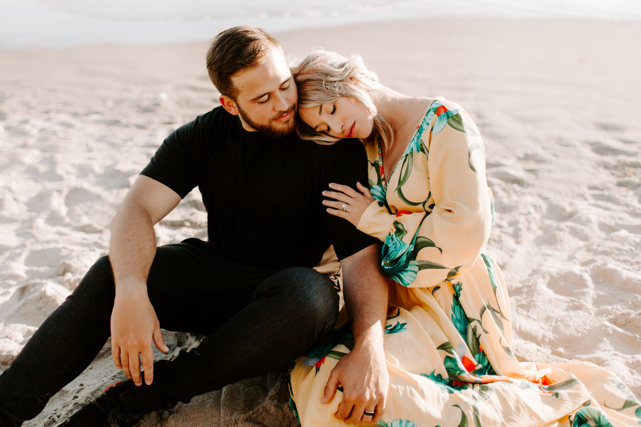 MADISONRYLEE_HANNAH+DAKOTA_CANNONBEACH_OREGONEngagement_0020.jpg