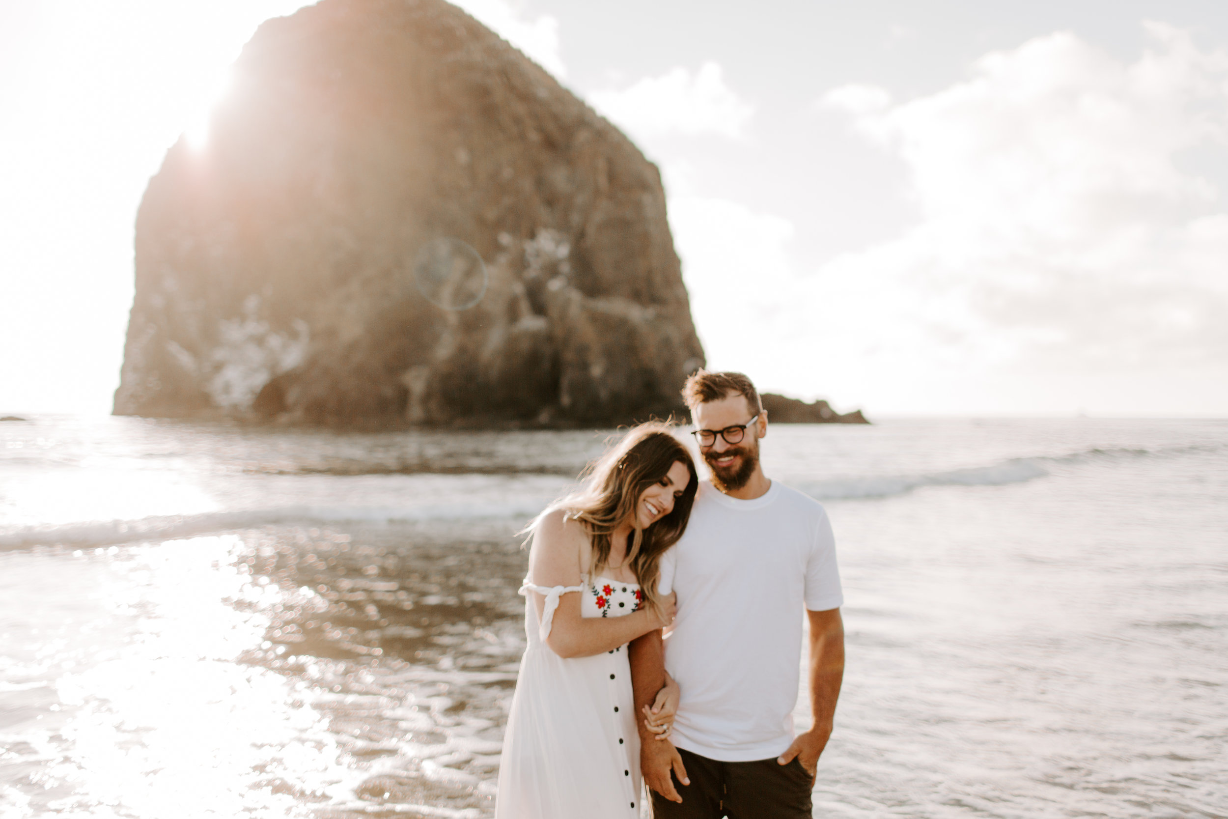 MADISONRYLEE_STEPH+JAMES_CANNONBEACH_OREGONEngagement_0013.jpg