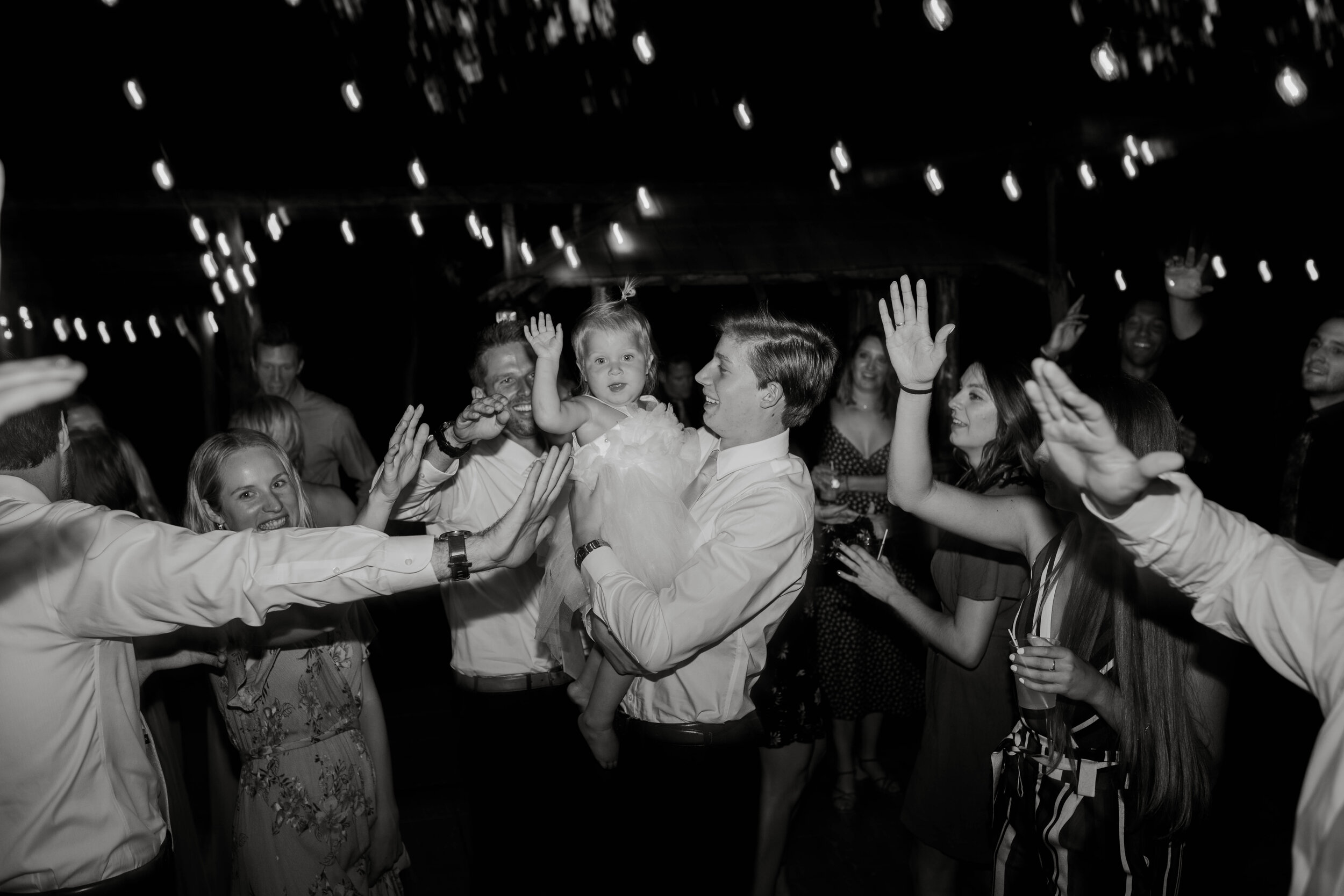 EMILY+CAMERON_LAKEARROWHEADWEDDING_MADISONRYLEE_999.jpg