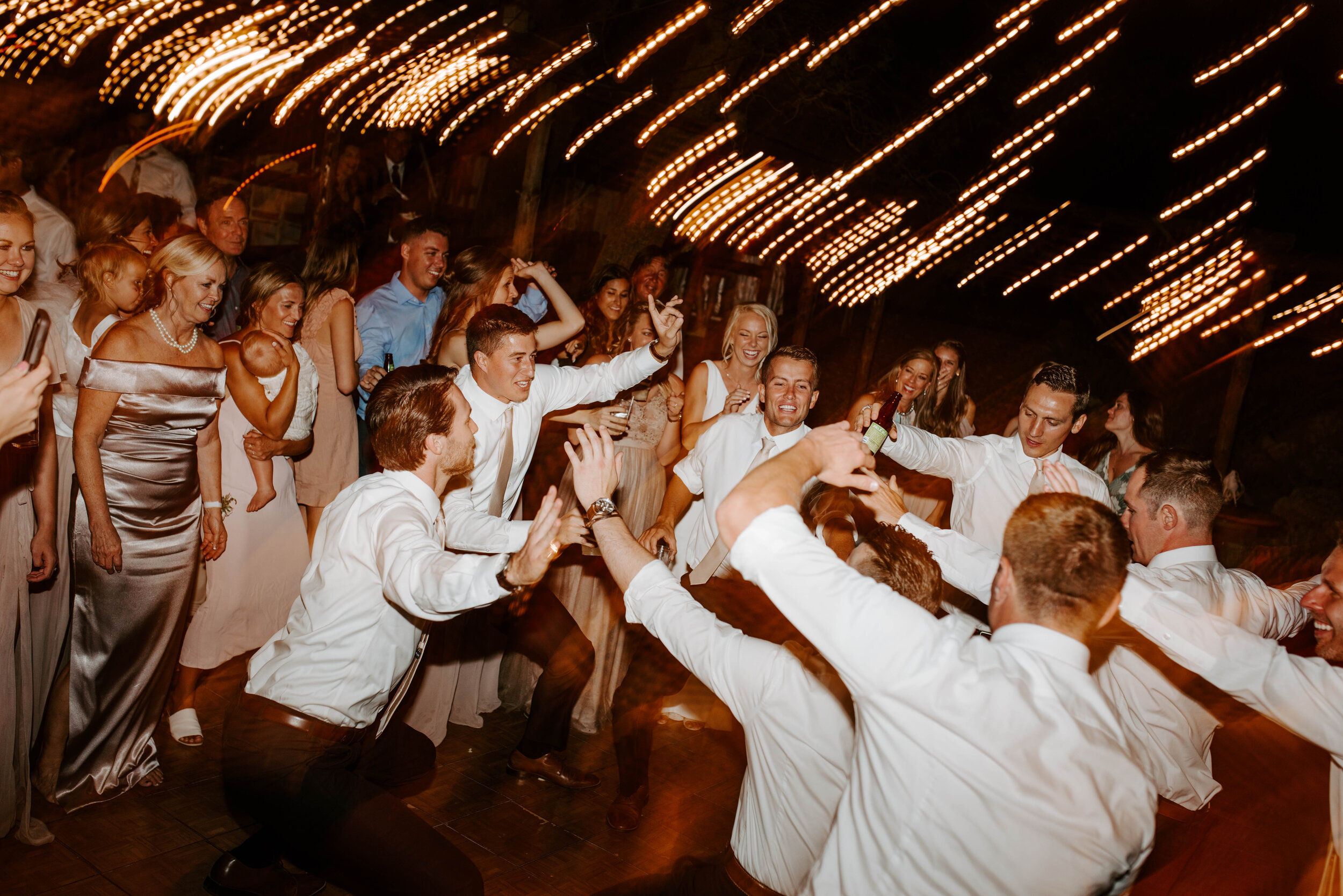 EMILY+CAMERON_LAKEARROWHEADWEDDING_MADISONRYLEE_1033.jpg