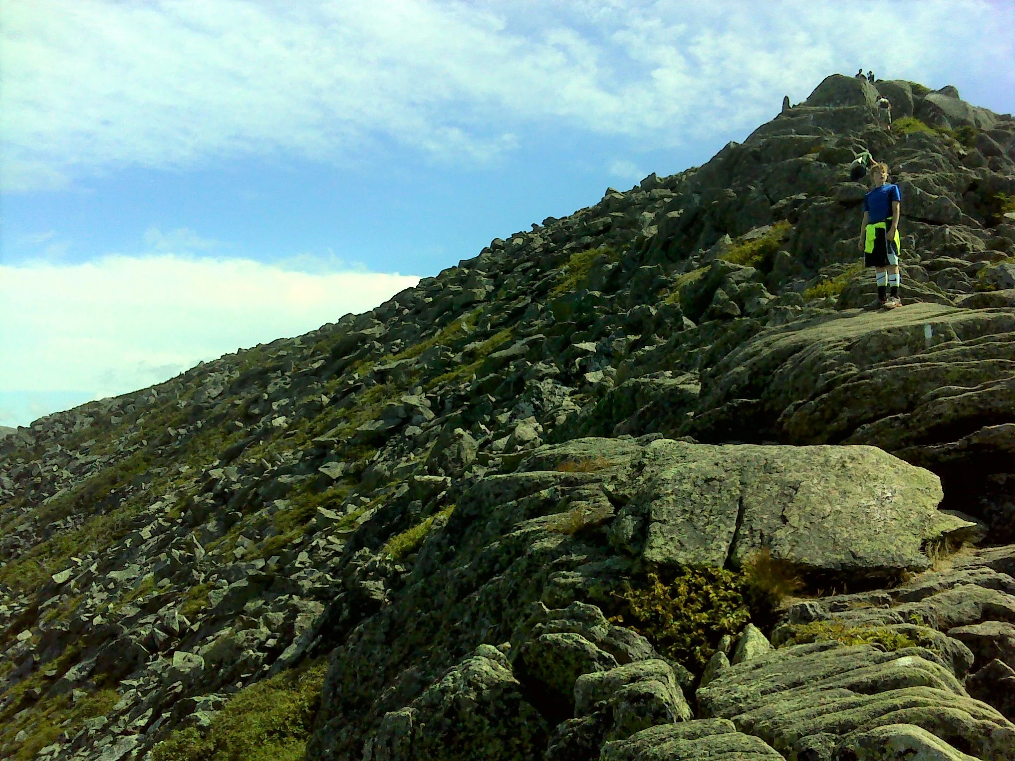Looking up the steep section below the Gateway