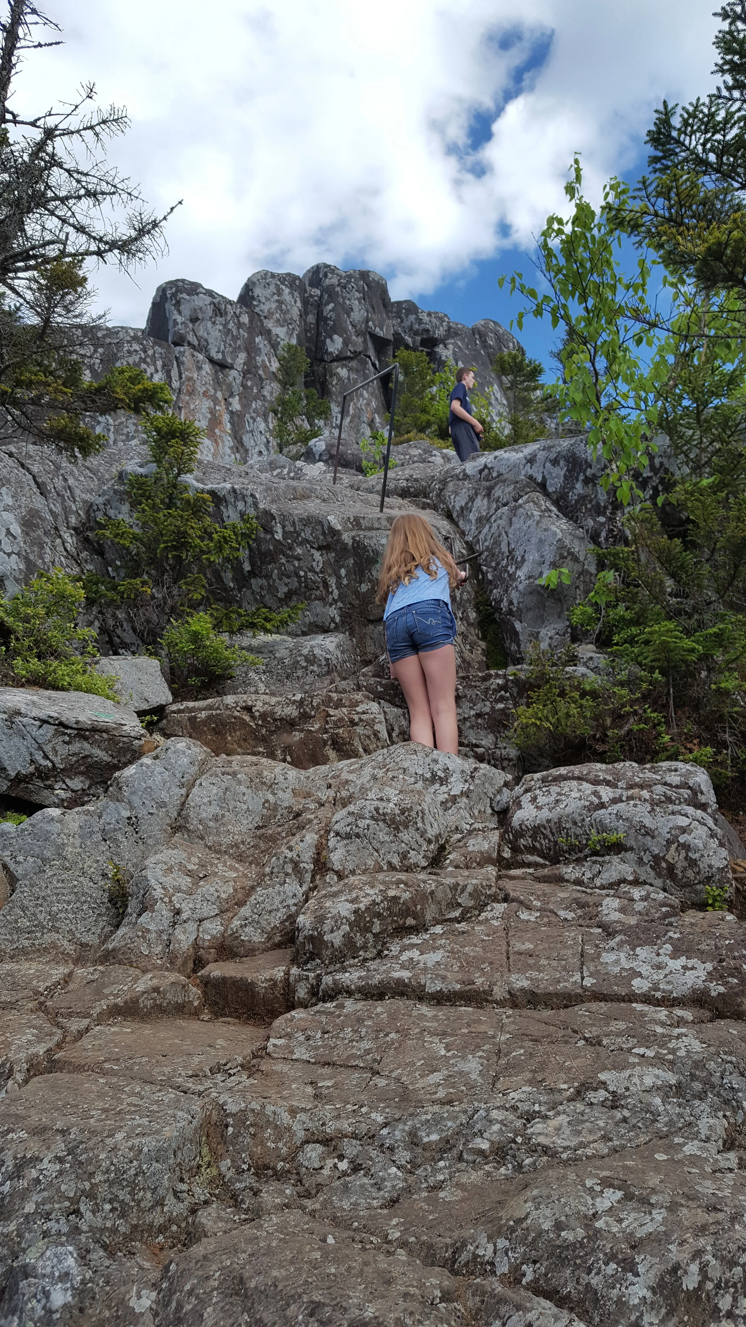 Emma at the rungs