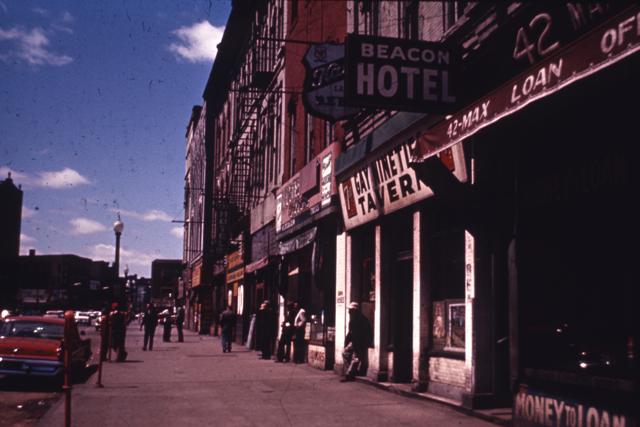 HHM Gateway184-Gay Nineties Tavern, Max's Loan Office, Beacon Hotel.jpg