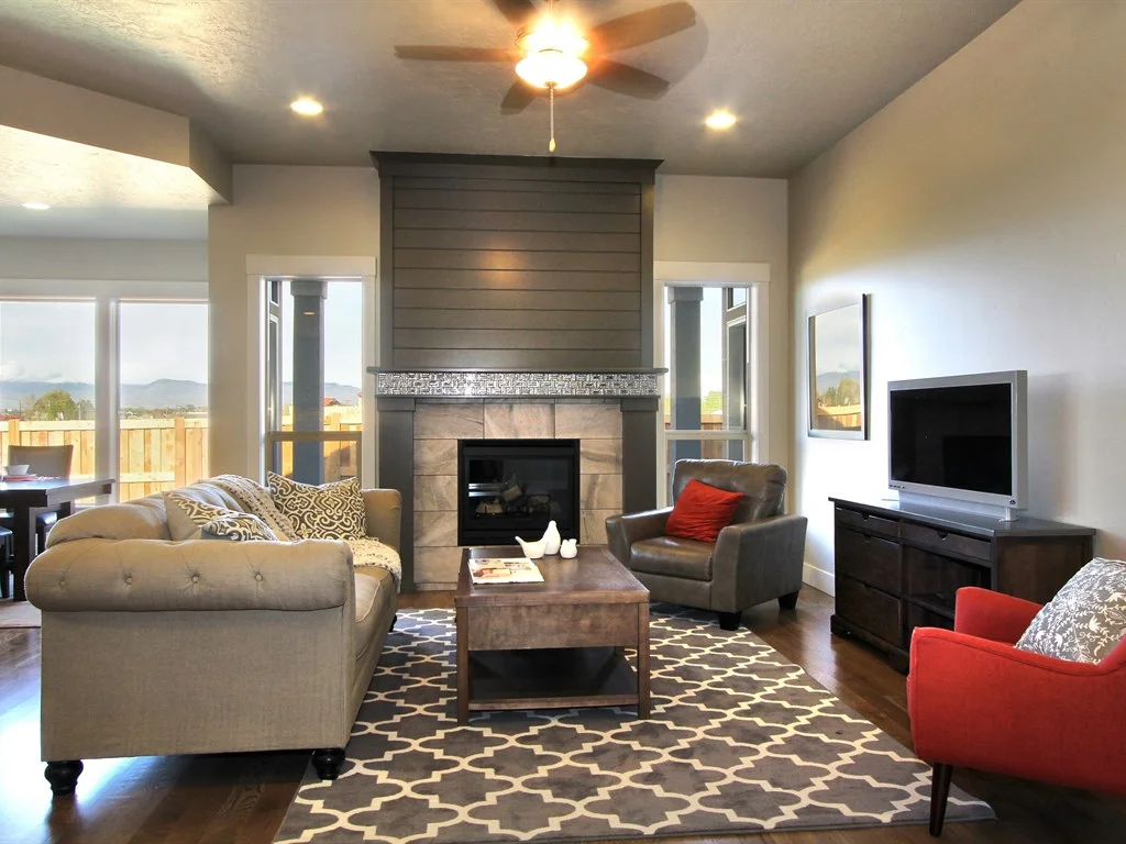 009_Living Room.jpg