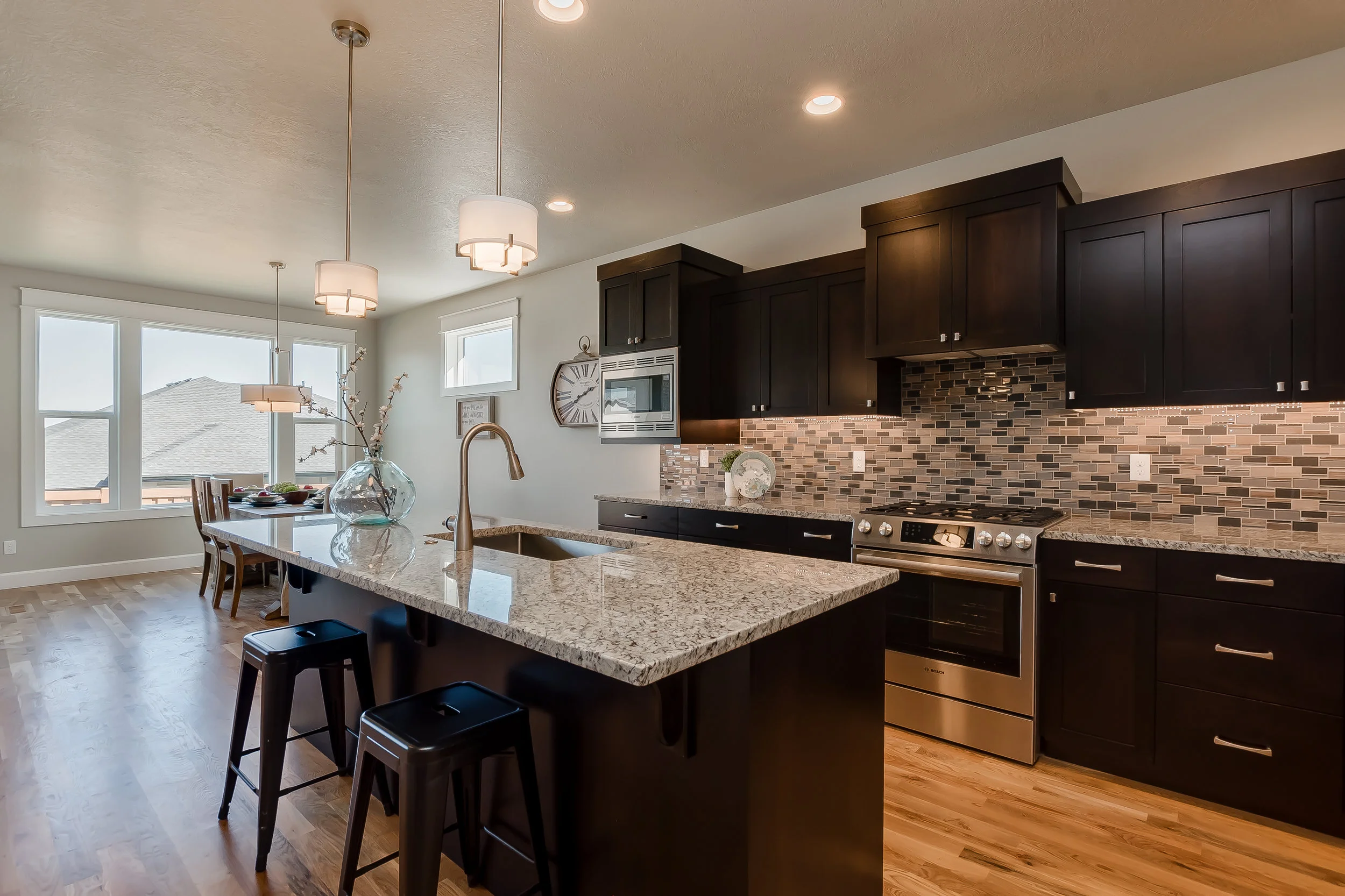 017_Kitchen.jpg