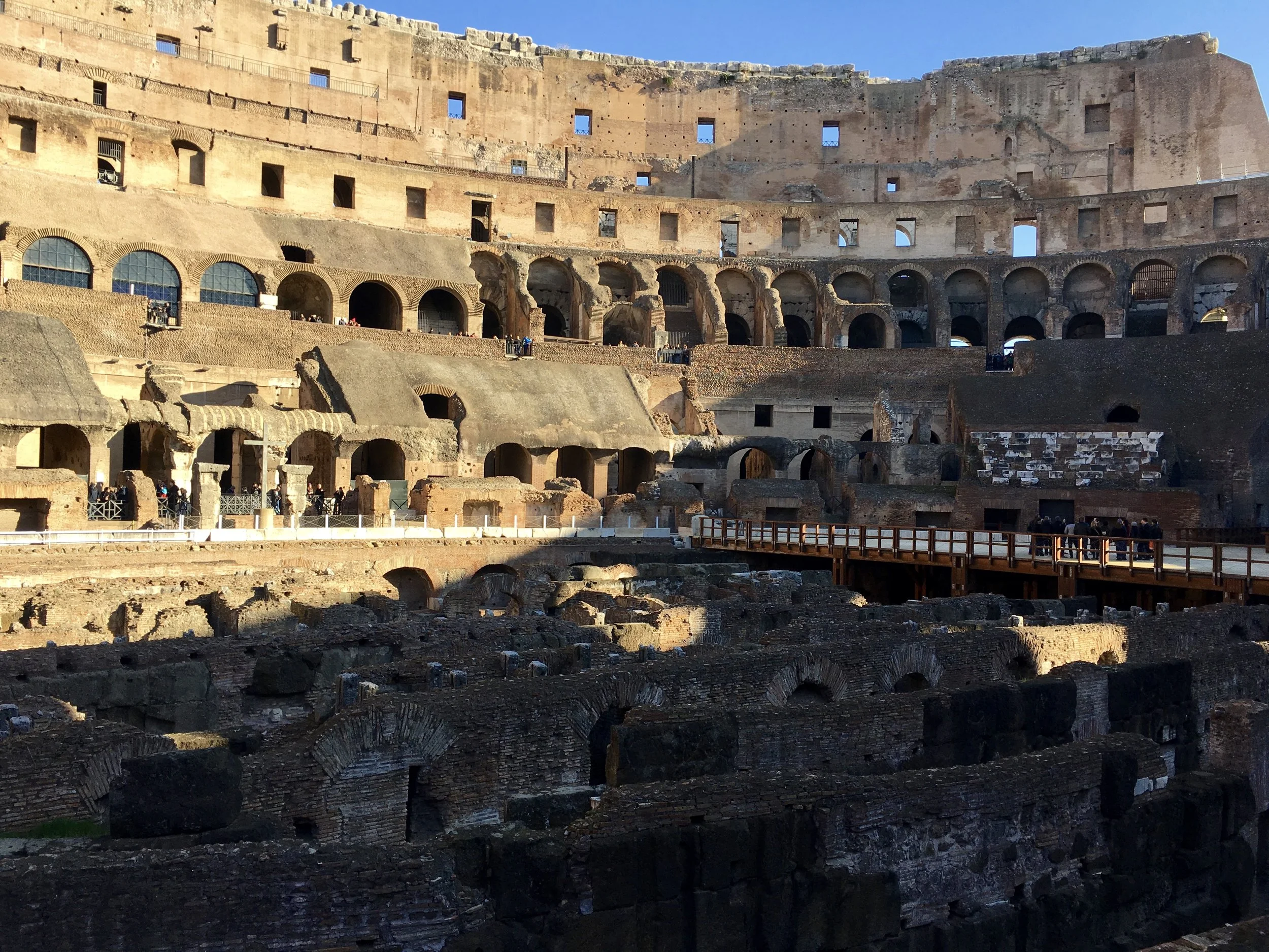 Crowds + the Colosseum