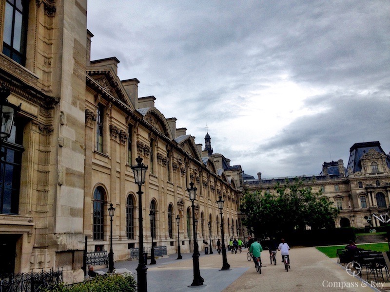 EXPLORING PARIS ON A FAT TIRE BIKE TOUR