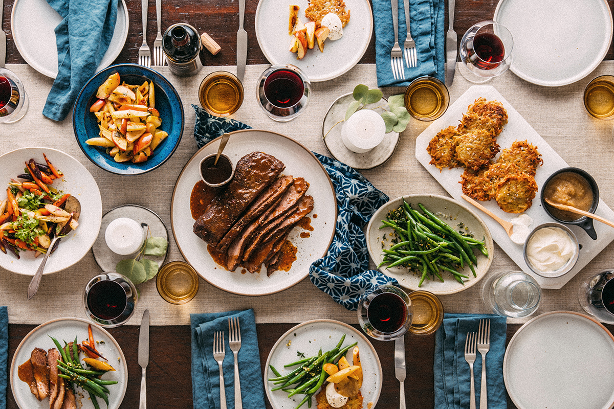 Passover Table v2.jpg
