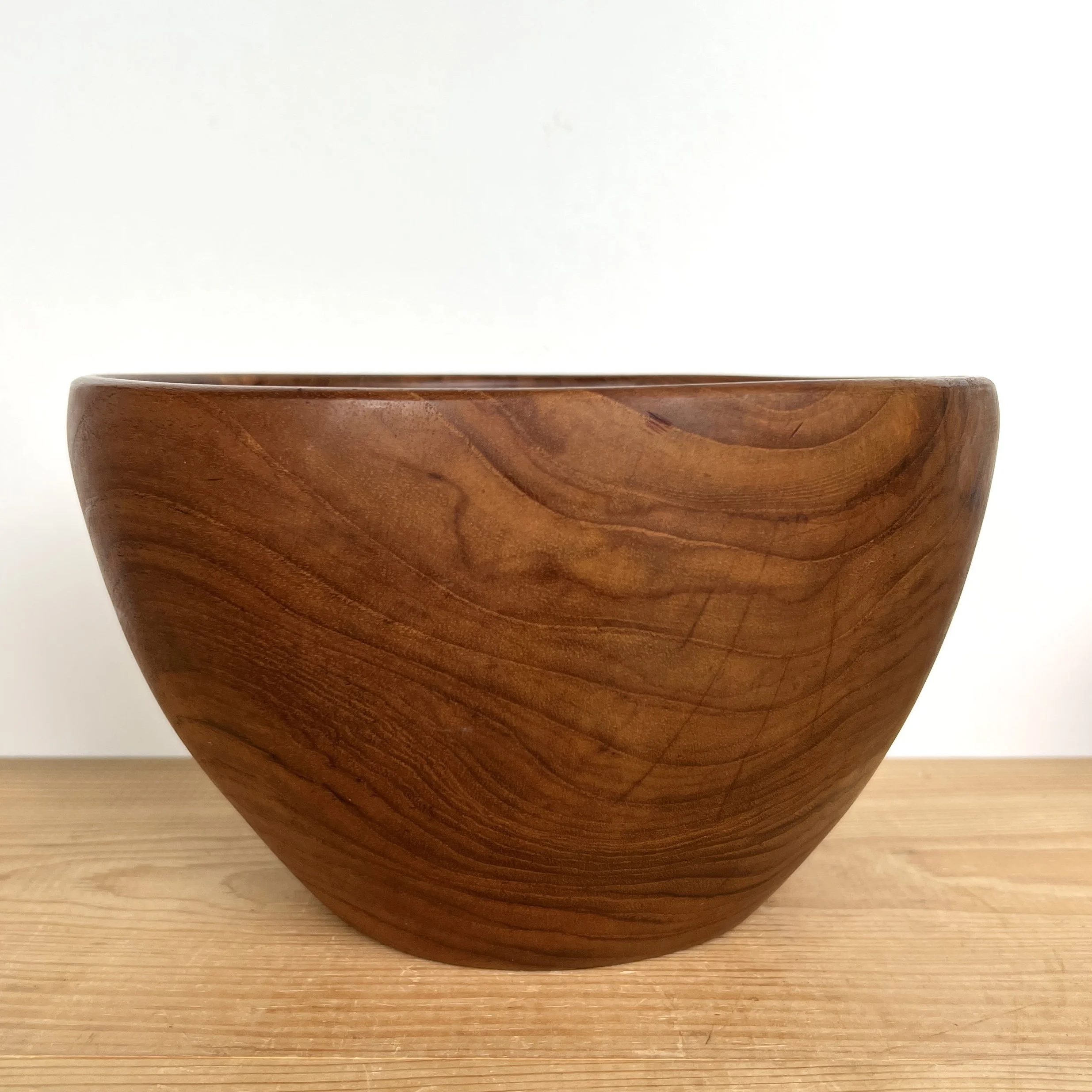 Beautiful Vintage Wood Bowl