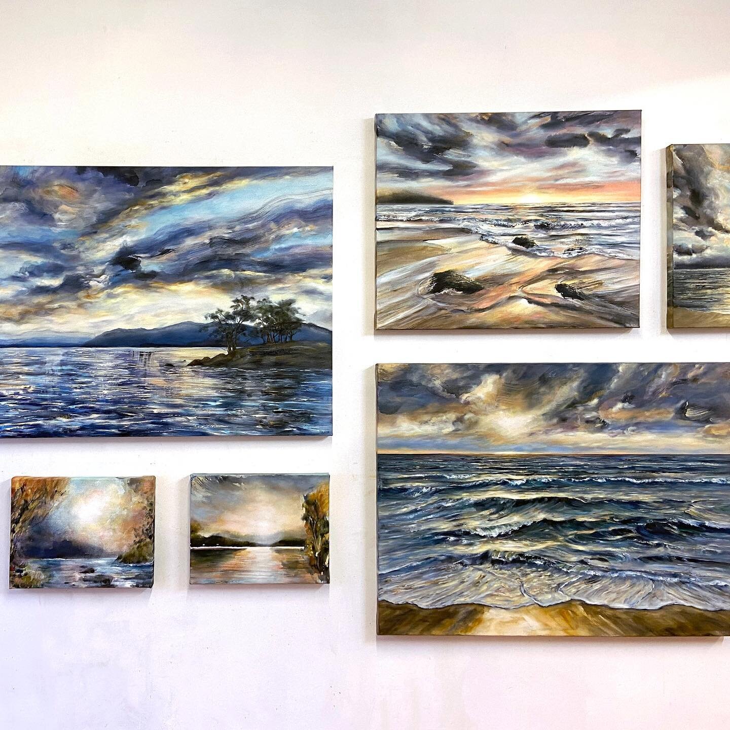 Trying out a couple of gallery wall hangs with recent seascape paintings in the studio! 🤗

Which option do you like better between the first and second? Scroll through to see option 2! ❤️✨

#landscapepainting #seascapepainting #seascape #cloudpainti