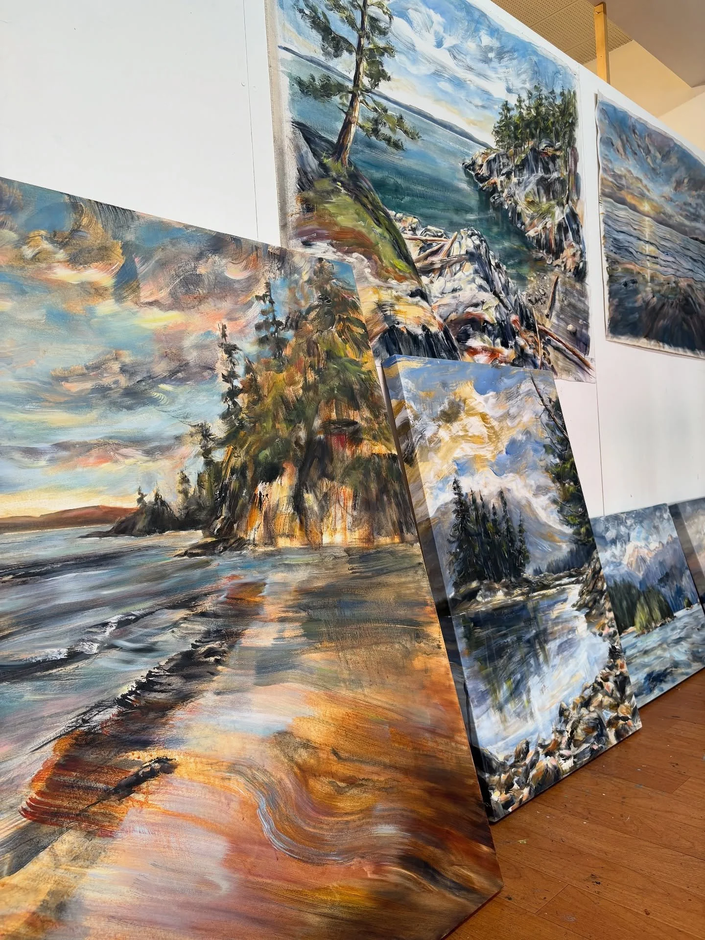 Knee deep in painting for 2 upcoming events&hellip;the Eastside Crawl &amp; my solo show at Gibsons Public Art Gallery, both in late November!! 🎨 

Here&rsquo;s a sneak peek at the pieces I&rsquo;ve been working on in my studio. Lots of it is inspir