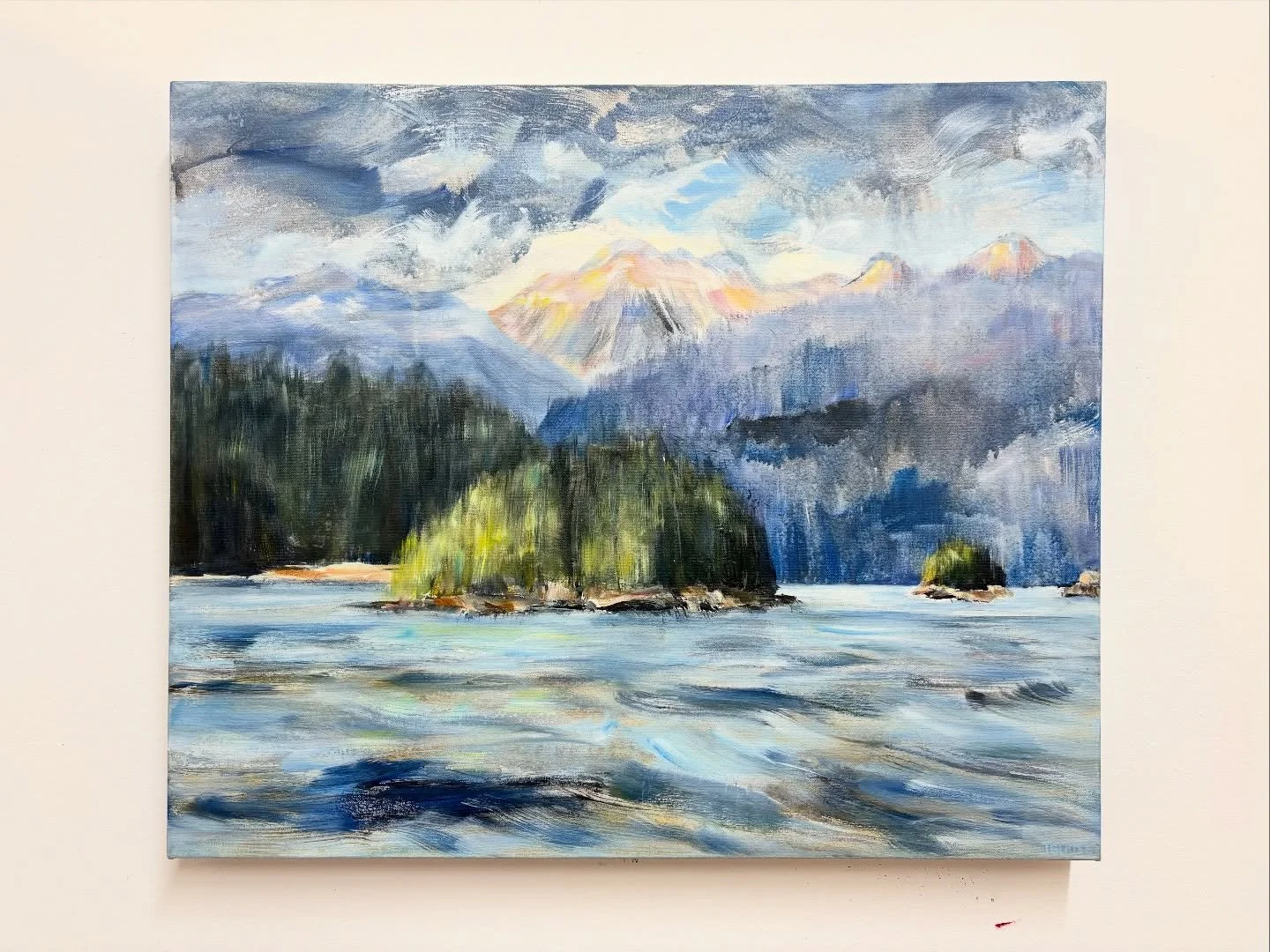 Spotlighting this special little painting inspired by a day paddling on the water off the shores of Haida Gwaii last autumn🏝️ Such a special day with all kinds of weather, creating shifting light on the magnificent mountains. I find that it&rsquo;s 