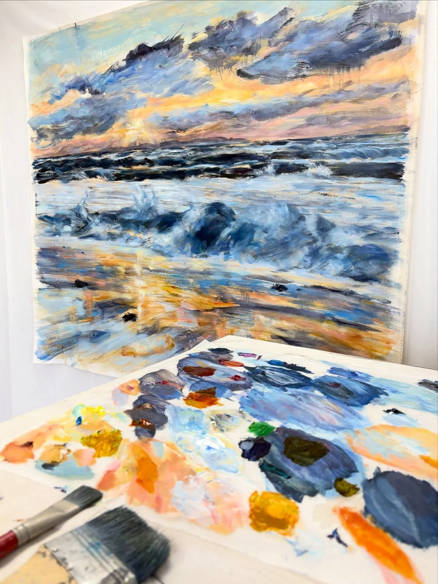 A large wave painting developing in the studio🌊

 I&rsquo;ve been thinking about the word &ldquo;surge&rdquo; (a sudden powerful forward or upward movement, especially by a natural force such as the waves or tide) while painting this one and how it 