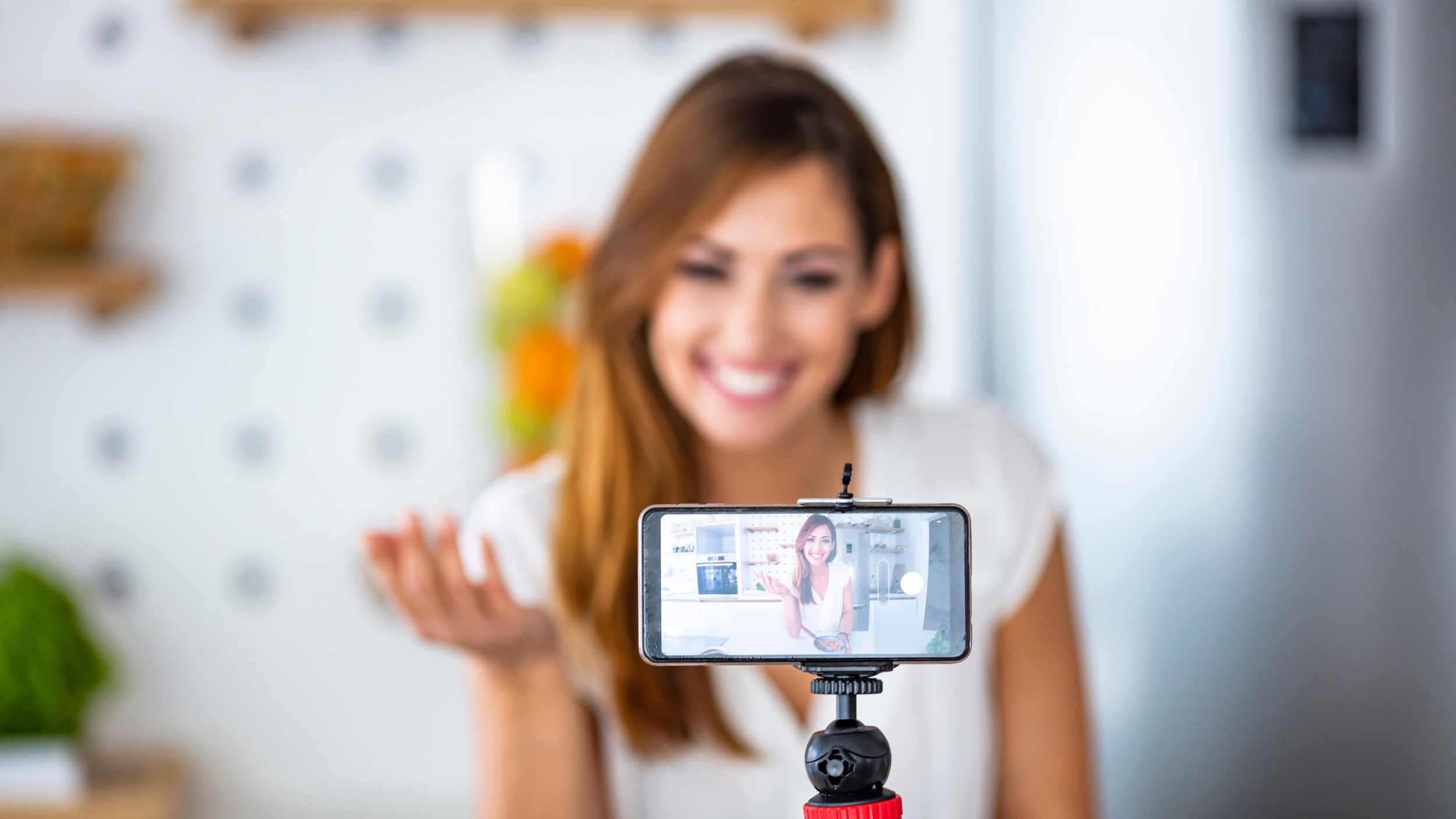 Micro-Famous: How to Become Well-Known in Your Niche