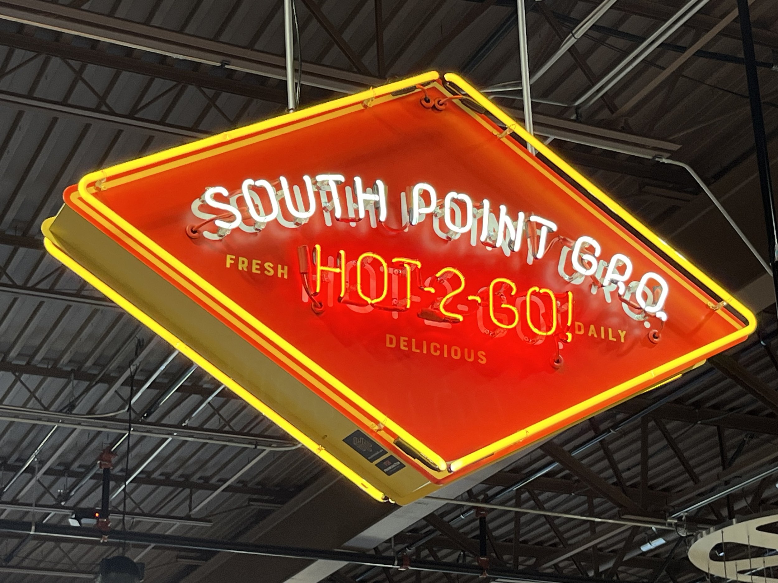 hot_2_go_neon_sign_south_point_grocery_silo_square.jpg