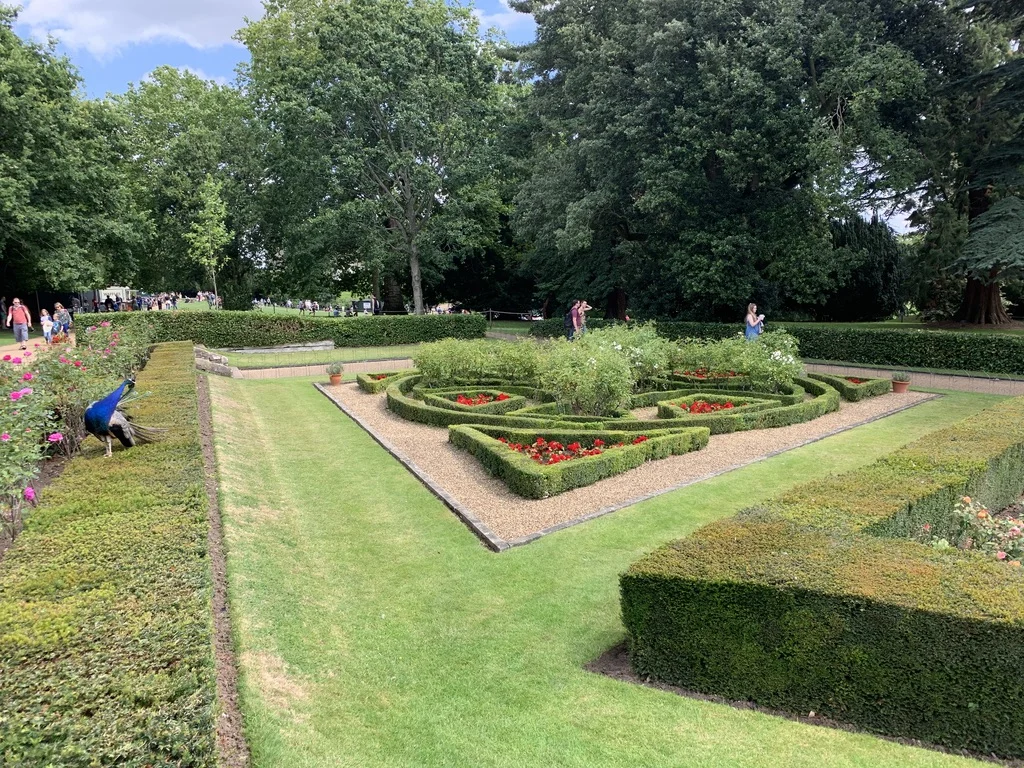 Note peacock at left. The gardens really were splendid.