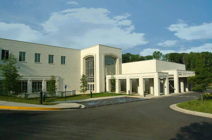 HellenicCenteronClairmontRoad.JPG