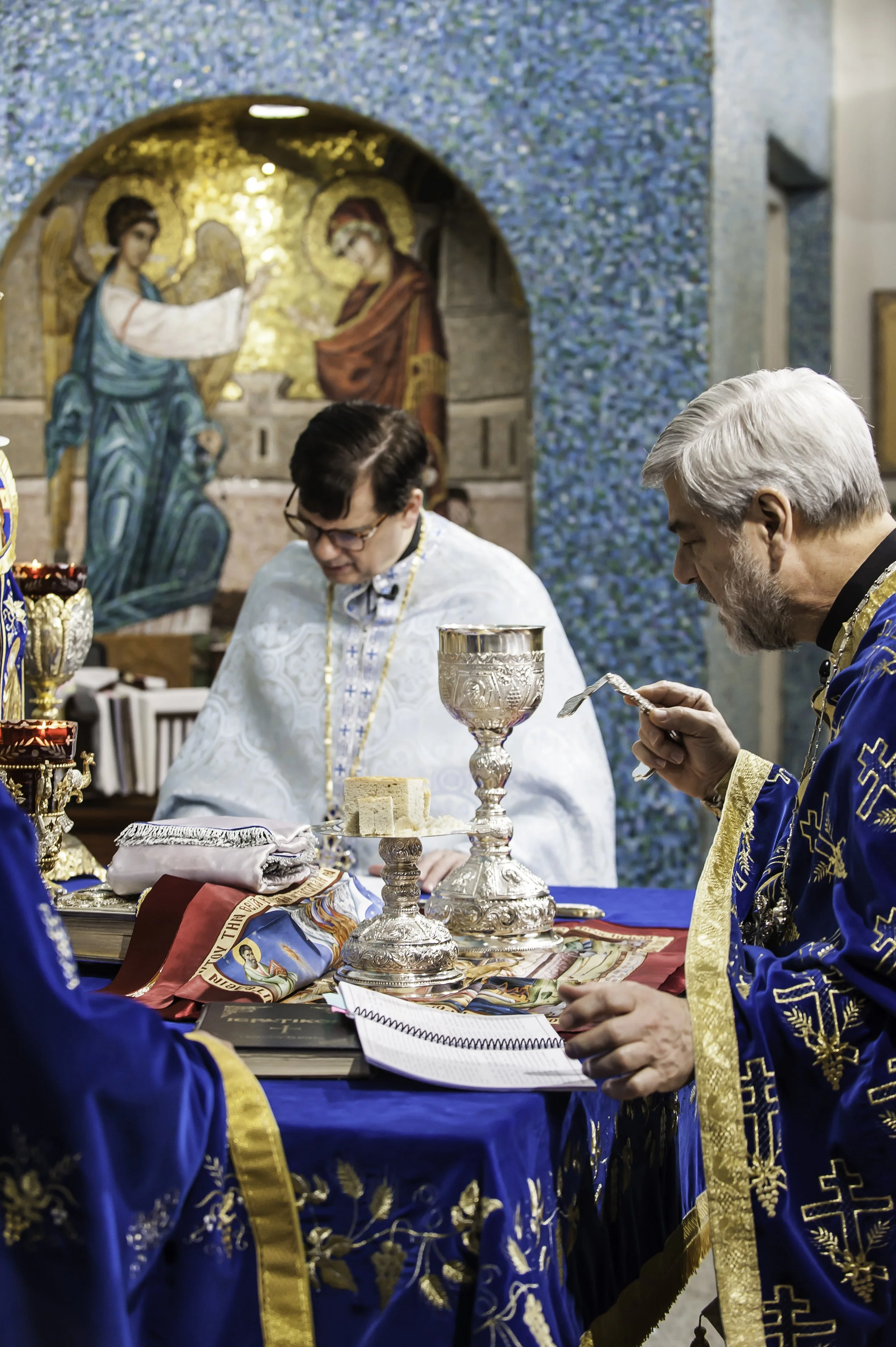 2022VenerationoftheHolyCross-57.JPG