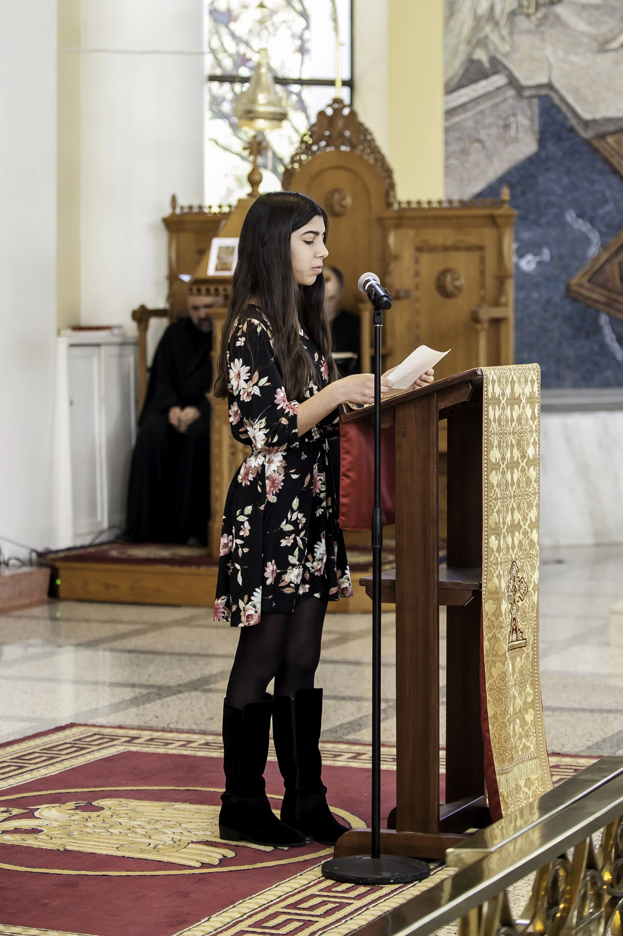 2022VenerationoftheHolyCross-63.JPG