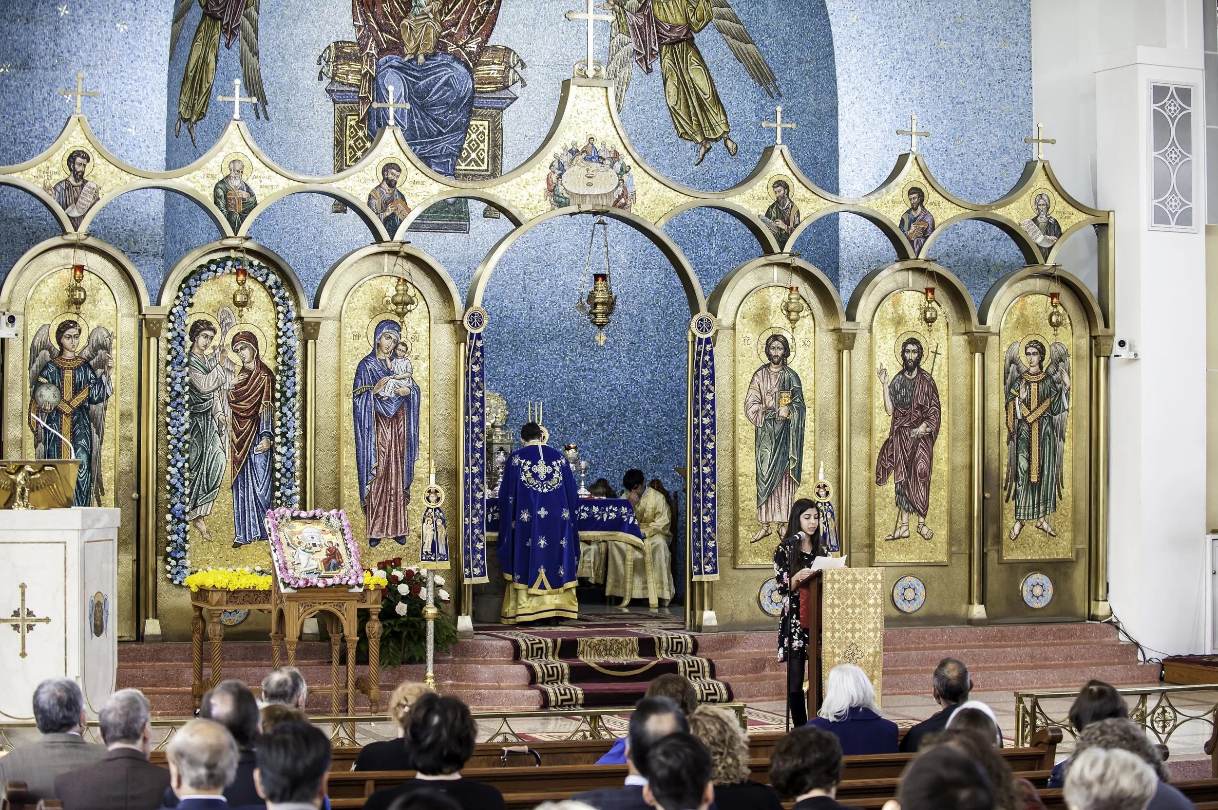 2022VenerationoftheHolyCross-73.JPG