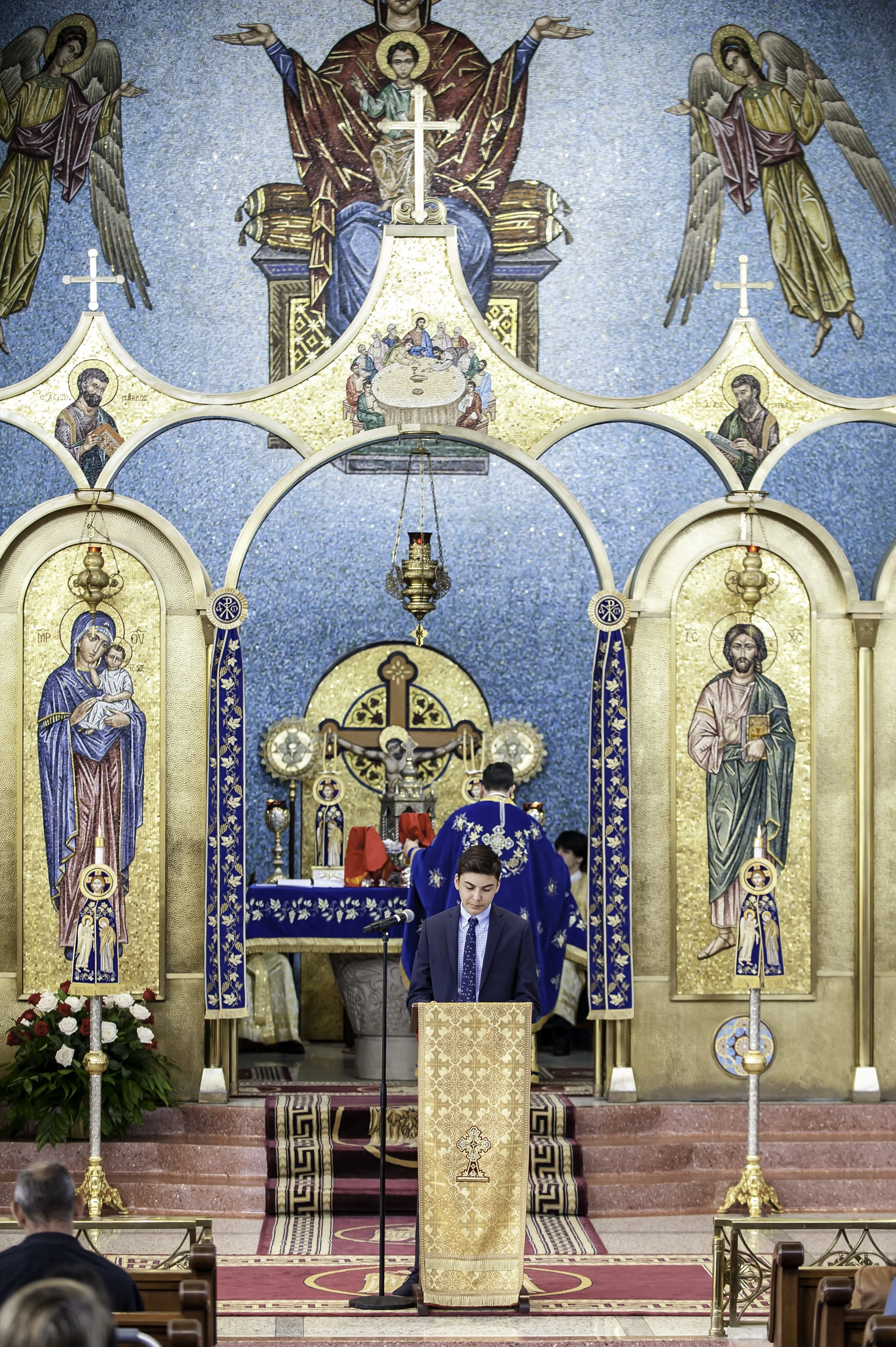 2022VenerationoftheHolyCross-81.JPG
