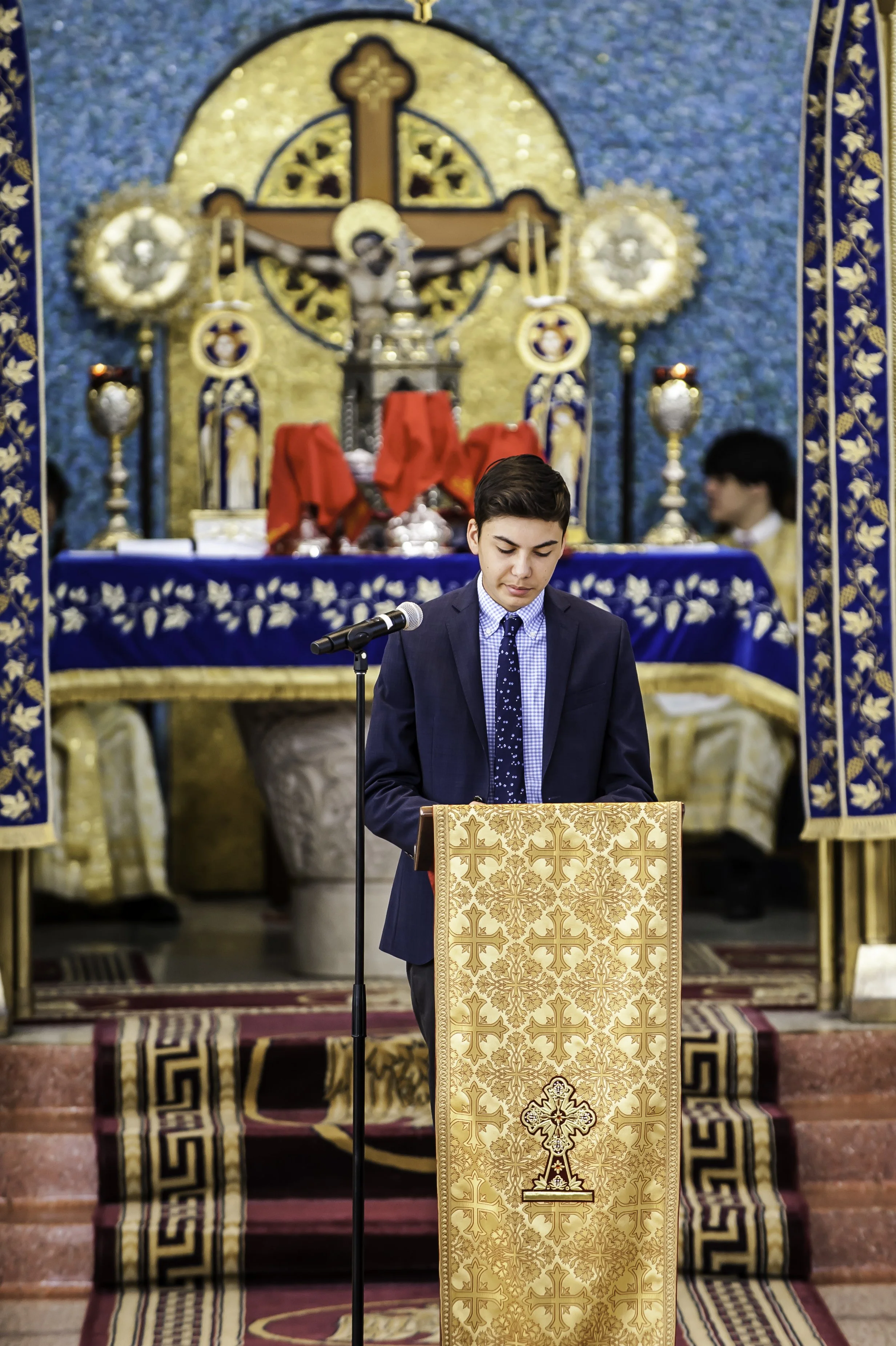 2022VenerationoftheHolyCross-82.JPG