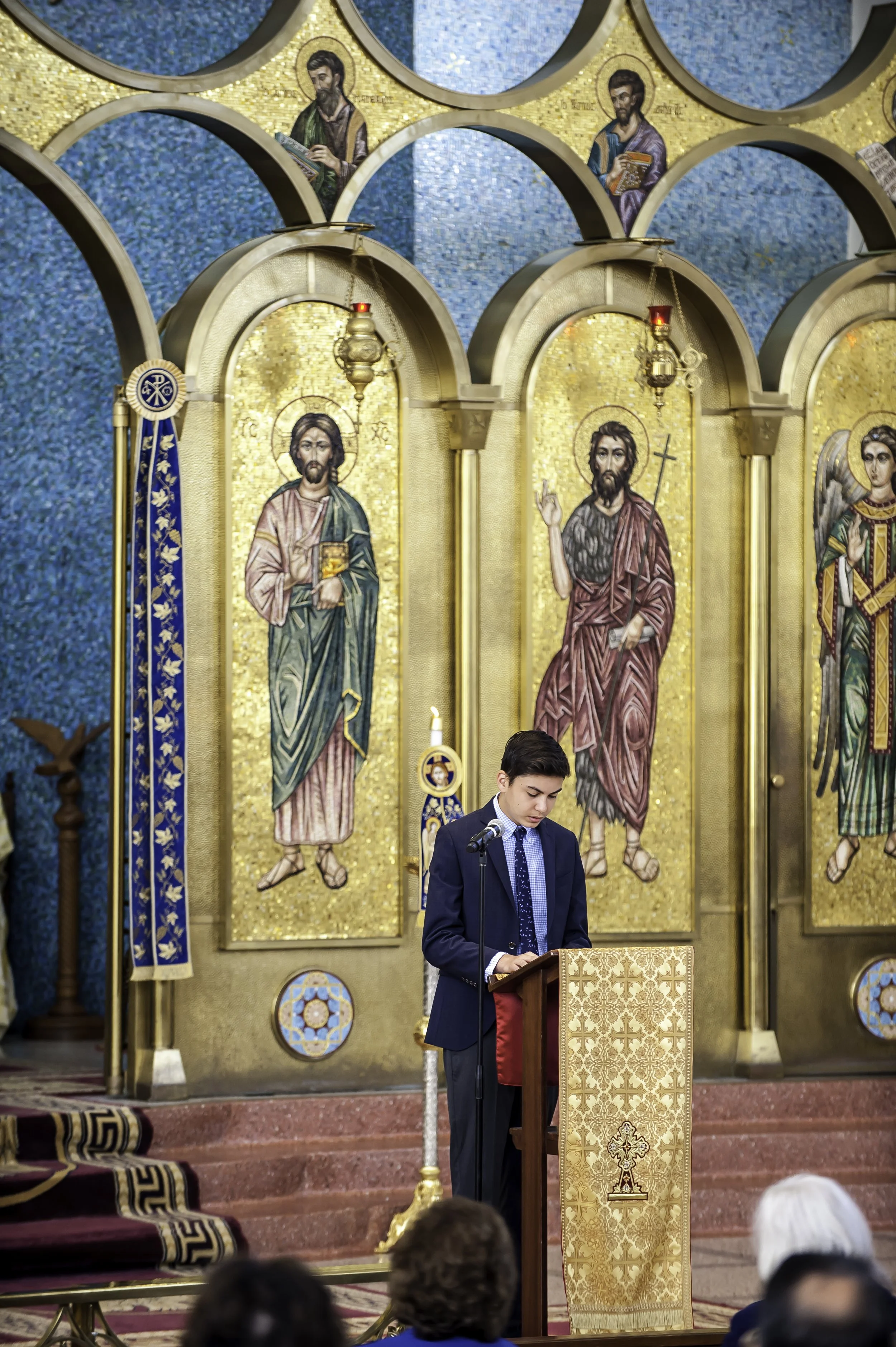 2022VenerationoftheHolyCross-87.JPG