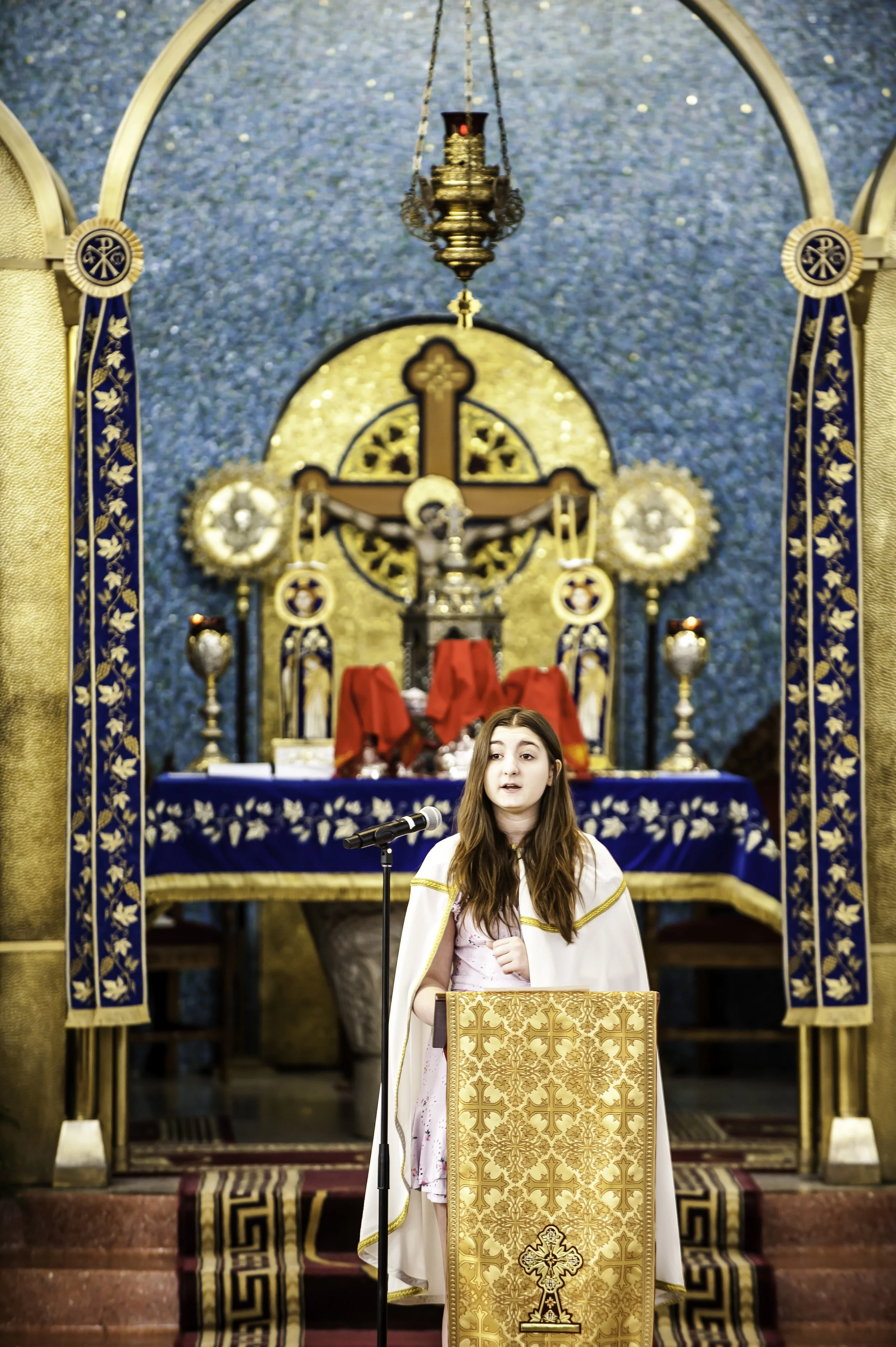 2022VenerationoftheHolyCross-109.JPG