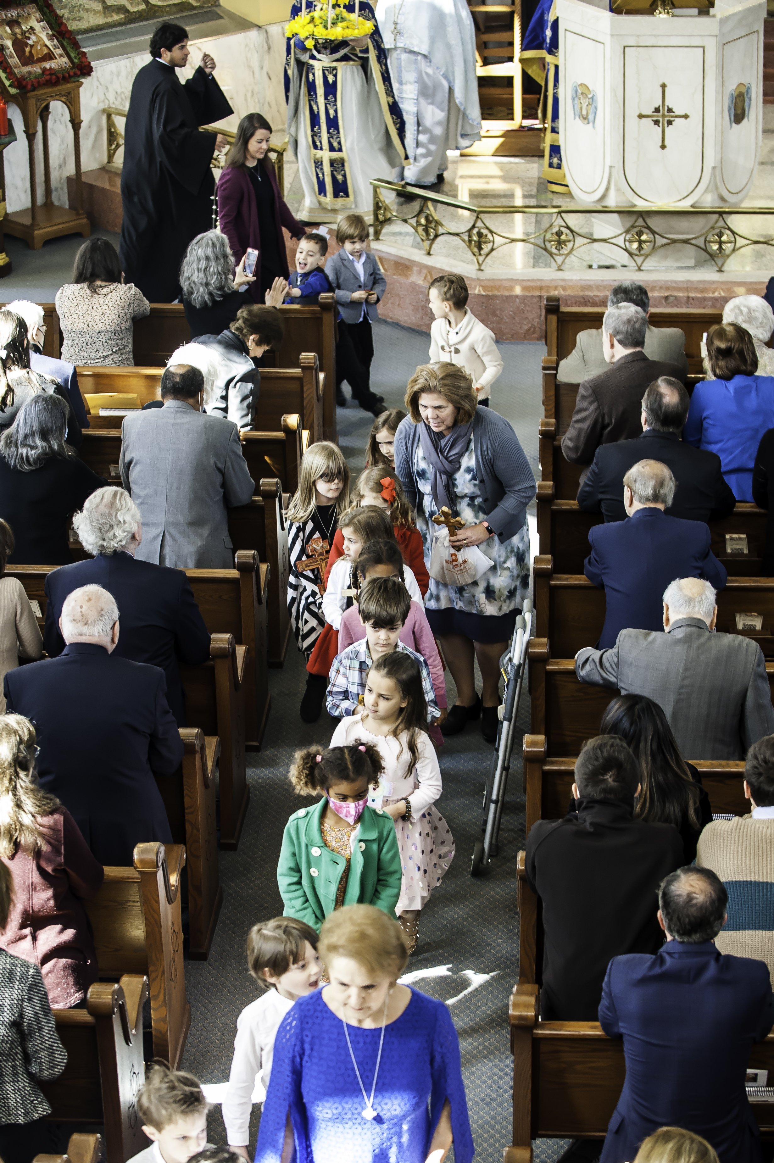 2022VenerationoftheHolyCross-168.JPG