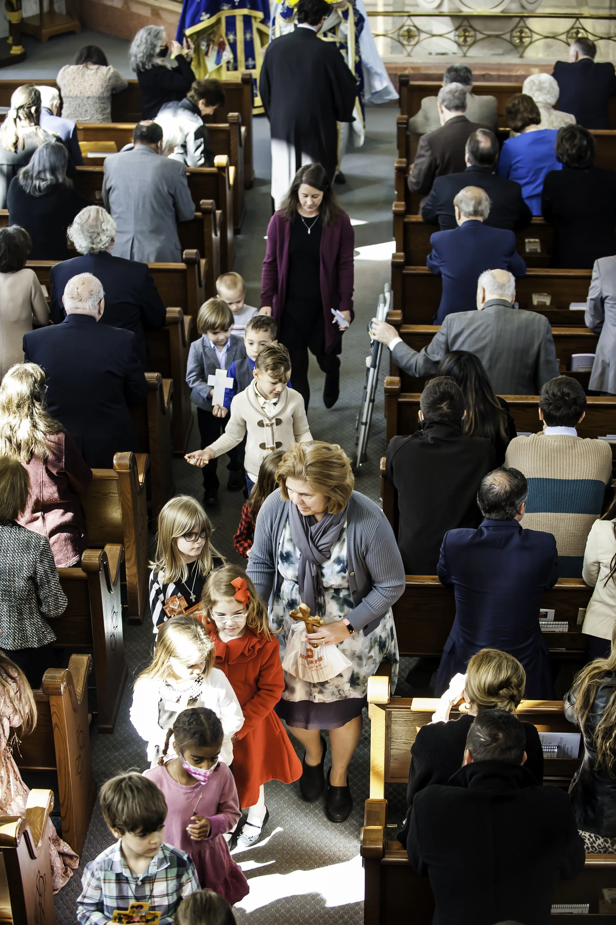 2022VenerationoftheHolyCross-172.JPG