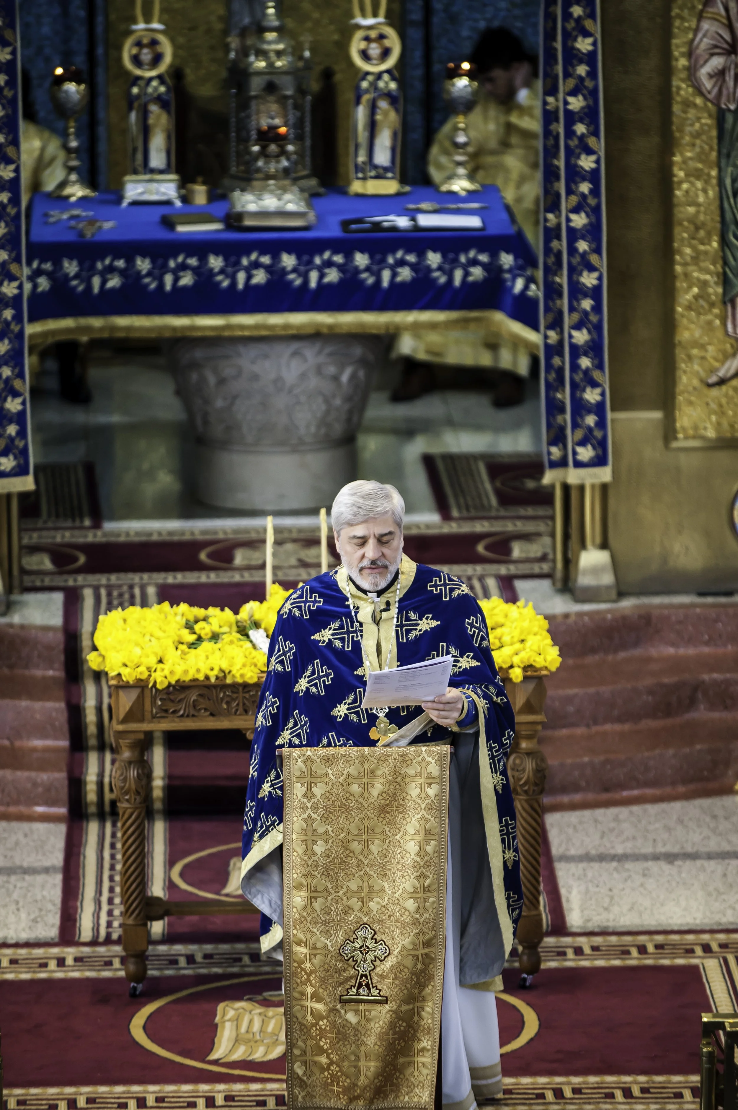 2022VenerationoftheHolyCross-248.JPG