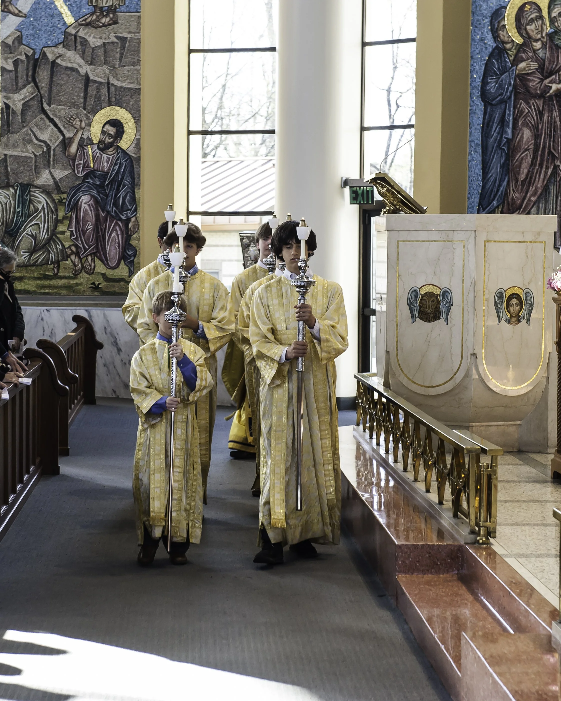 2022VenerationoftheHolyCross-284.JPG