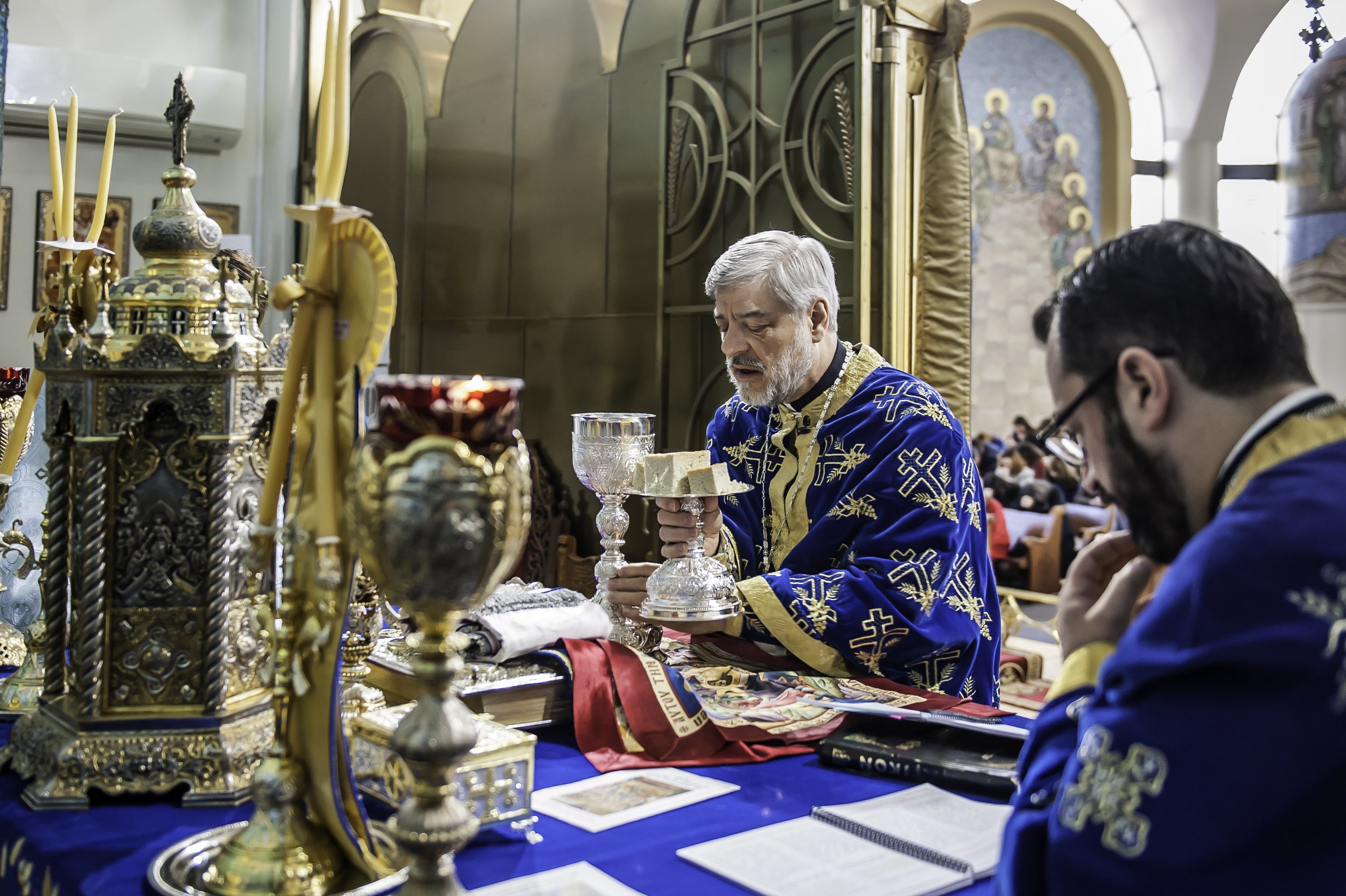 2022VenerationoftheHolyCross-307.JPG
