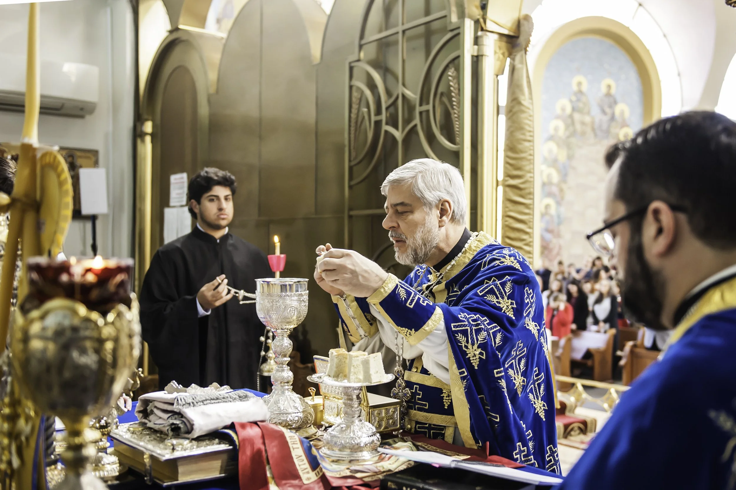 2022VenerationoftheHolyCross-331.JPG