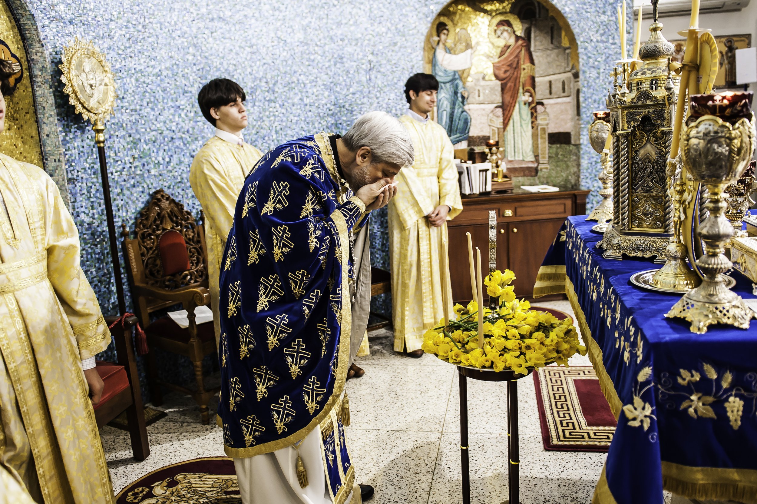 2022VenerationoftheHolyCross-352.JPG
