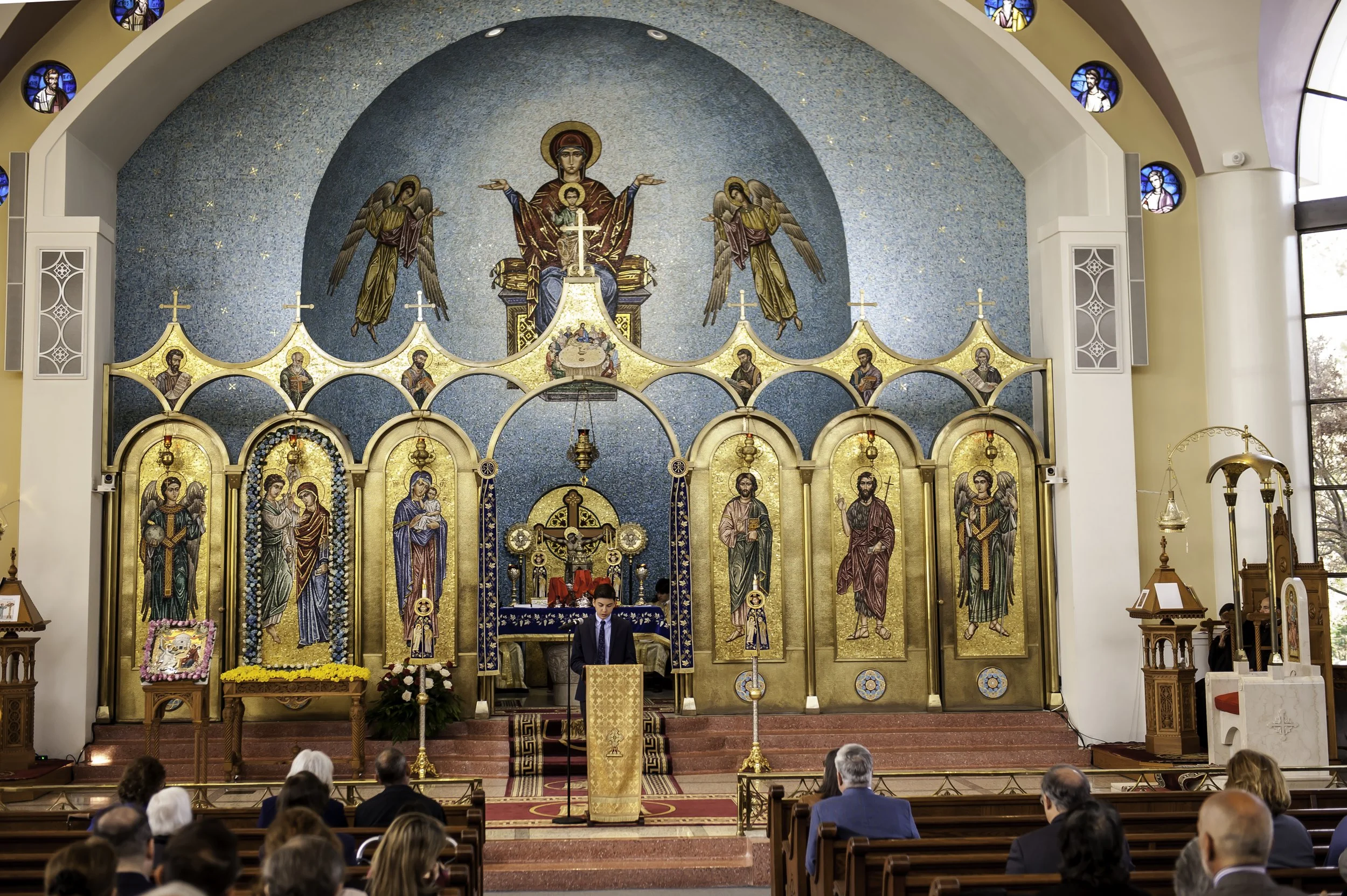 2022VenerationoftheHolyCross-375.JPG