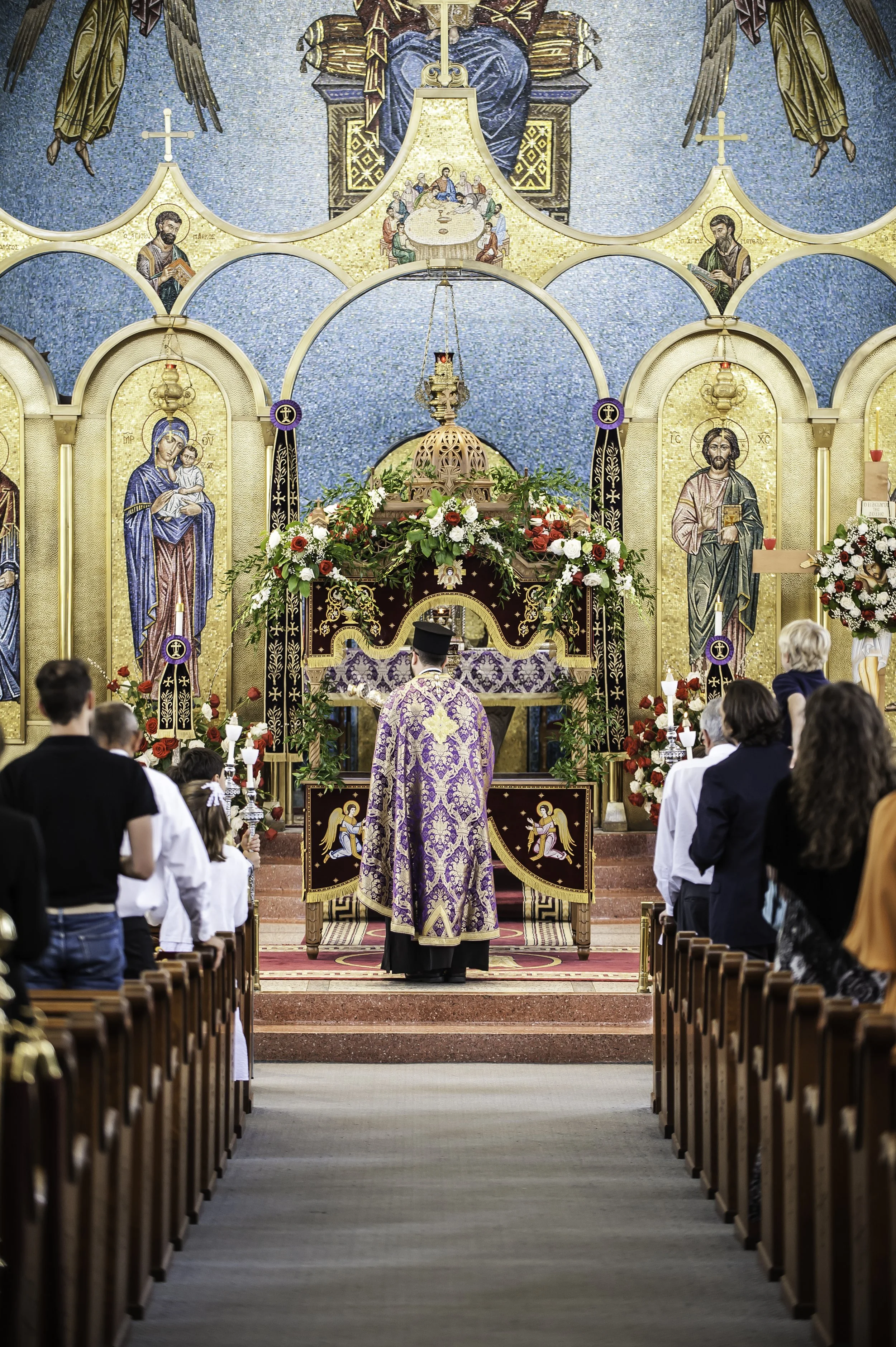 20220422Lamentations-Epitaphios Service-6.JPG