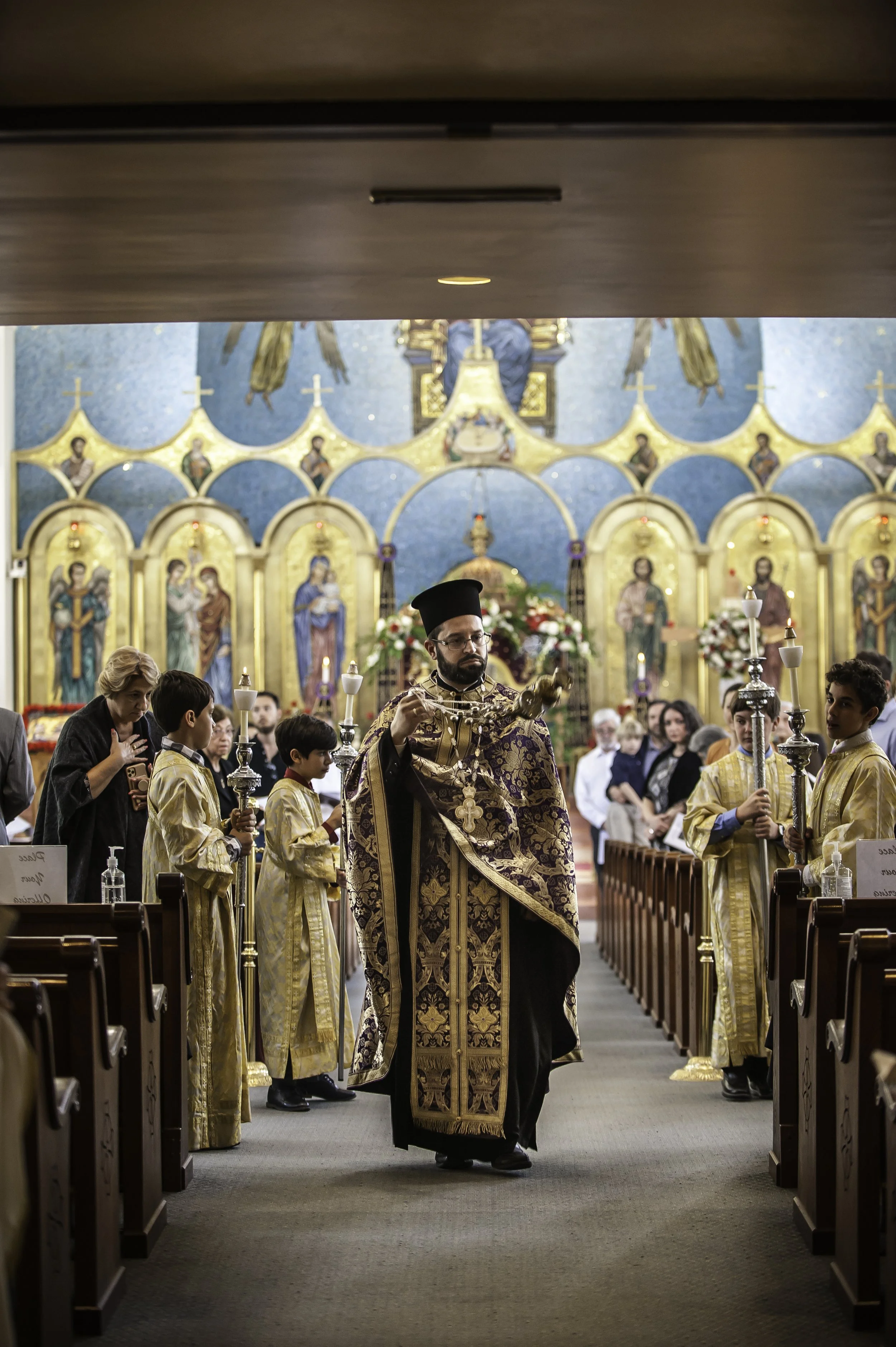 20220422Lamentations-Epitaphios Service-17.JPG