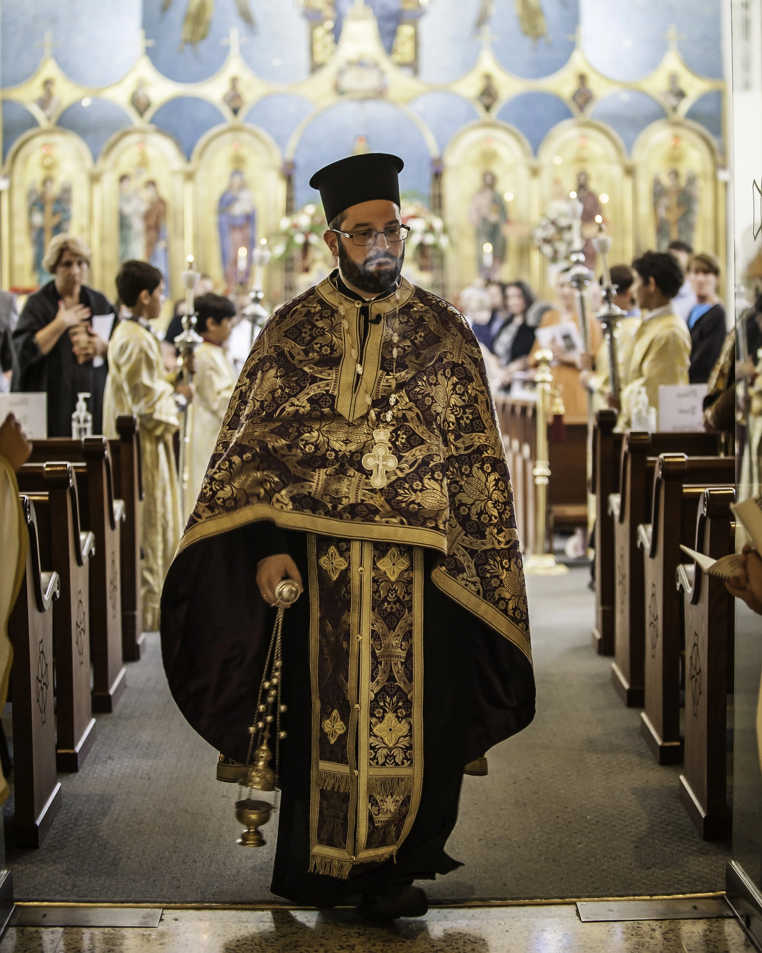 20220422Lamentations-Epitaphios Service-19.JPG