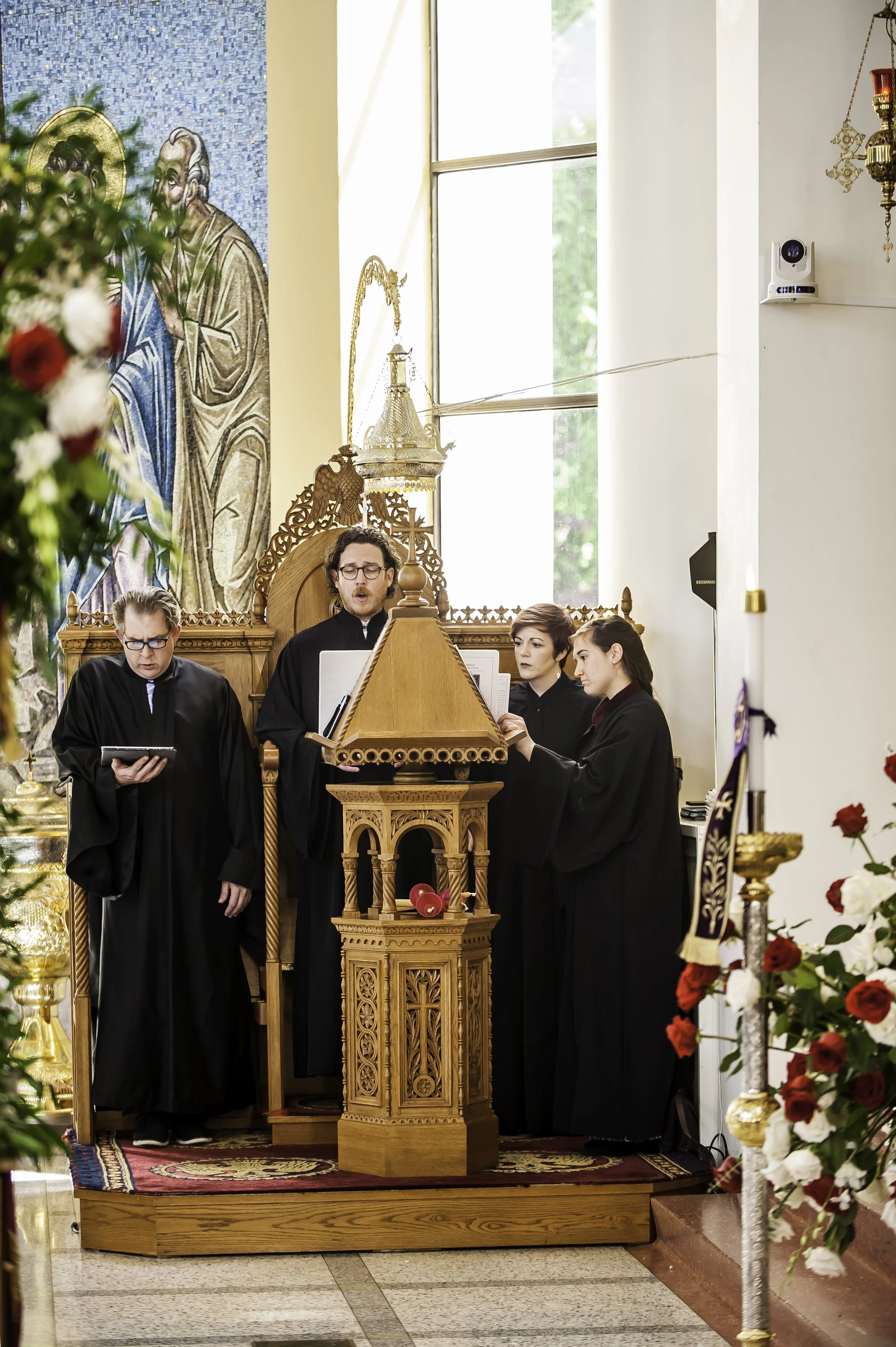 20220422Lamentations-Epitaphios Service-22.JPG