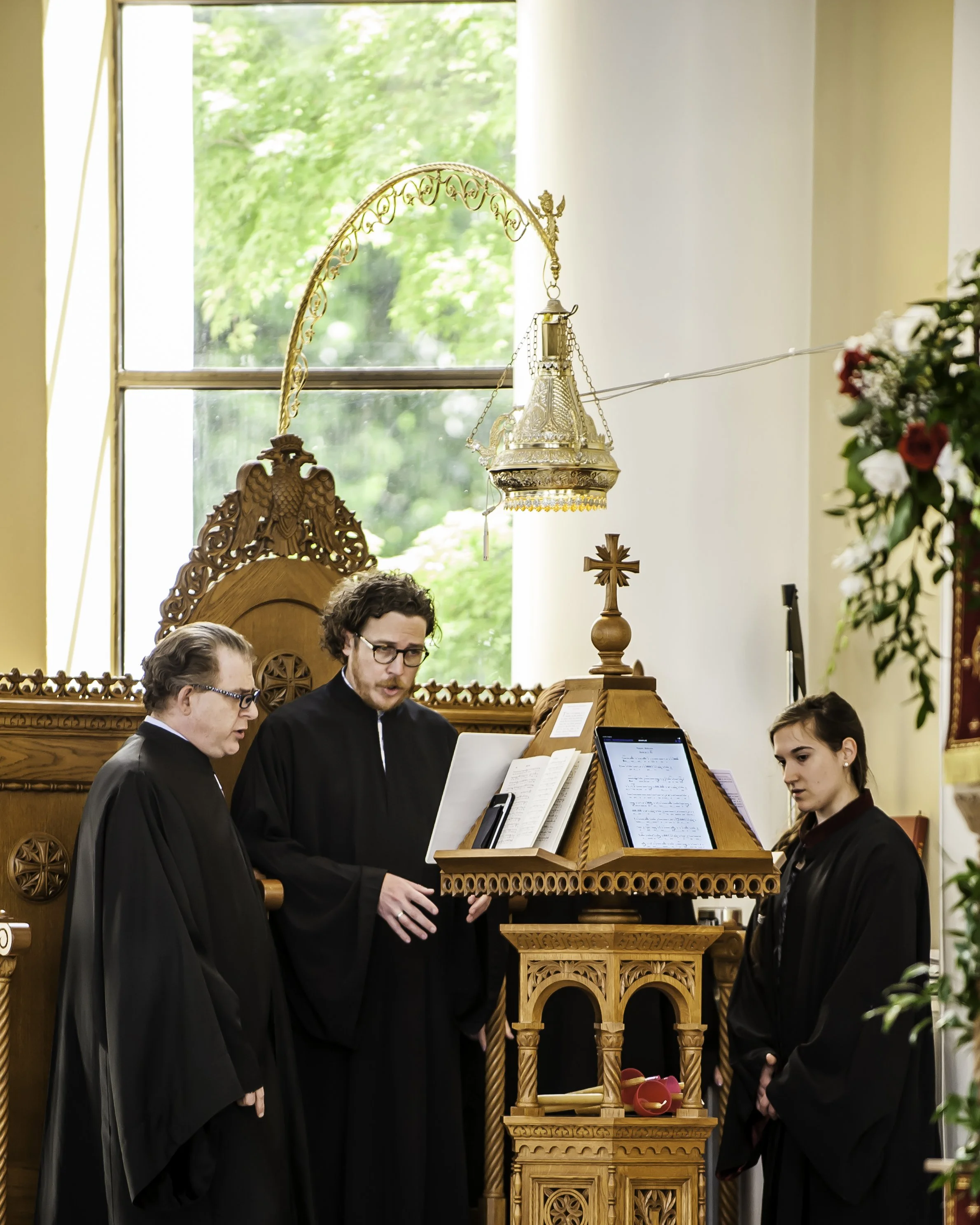 20220422Lamentations-Epitaphios Service-27.JPG