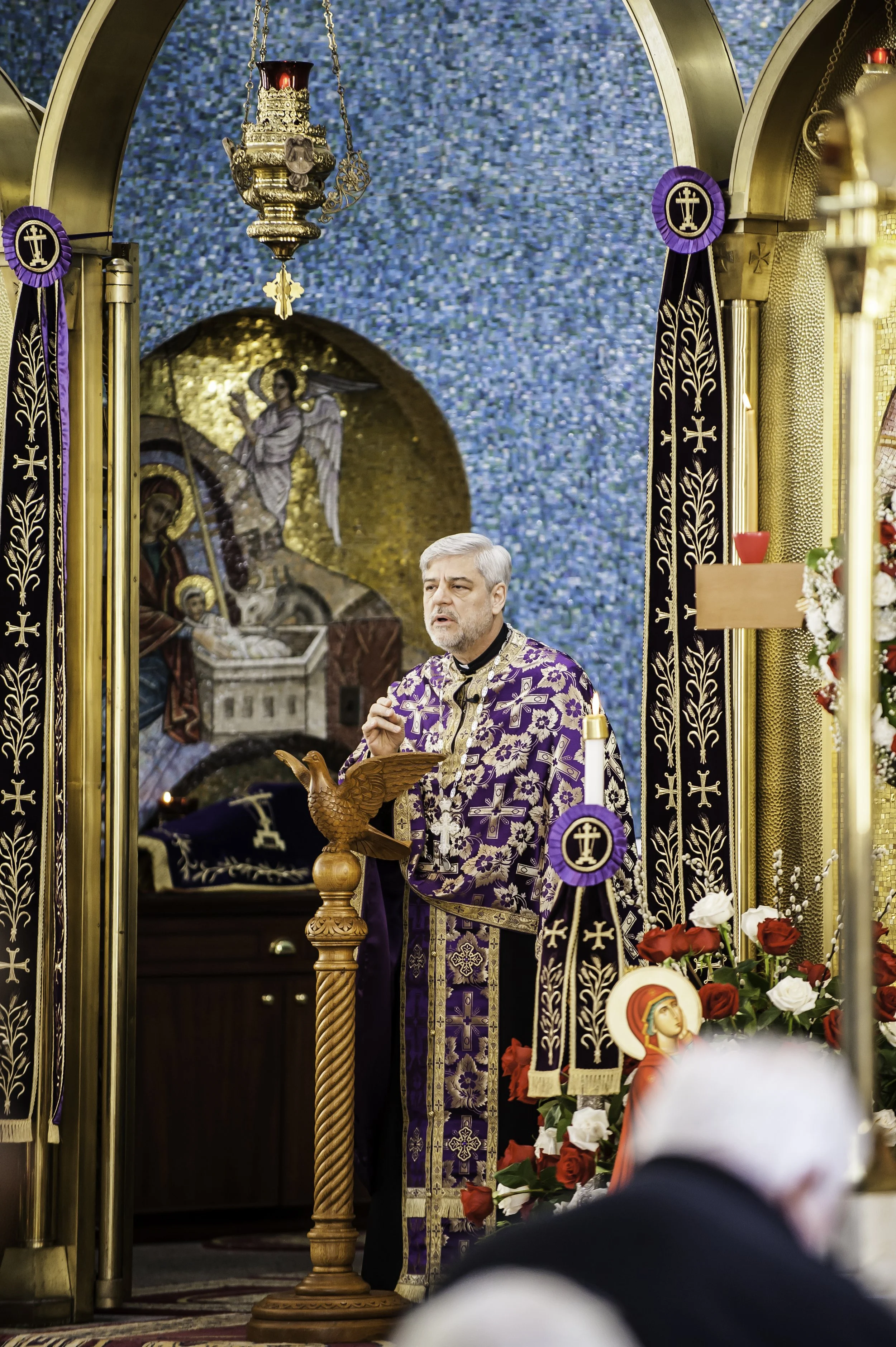 20220422Lamentations-Epitaphios Service-36.JPG