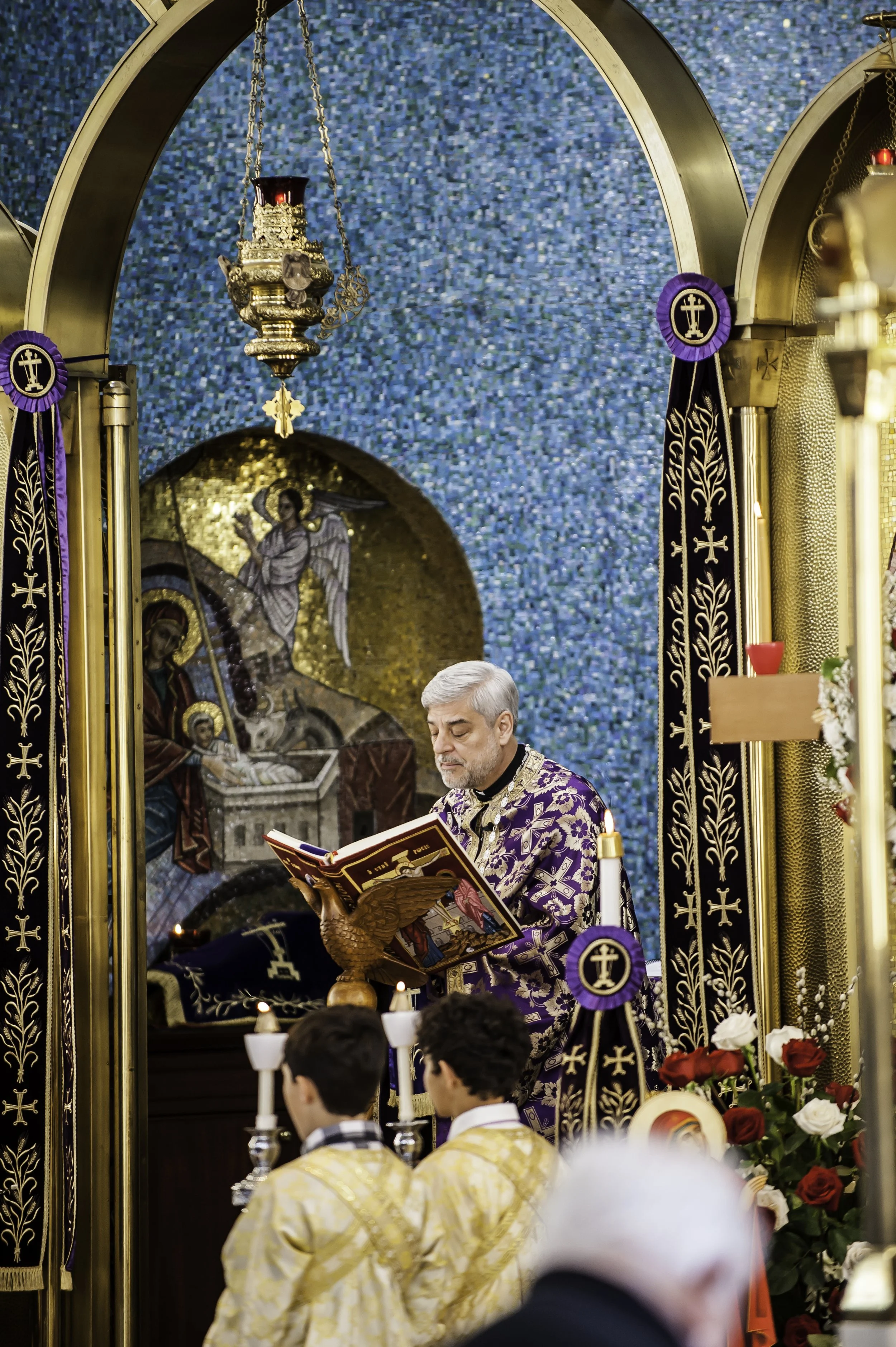 20220422Lamentations-Epitaphios Service-40.JPG