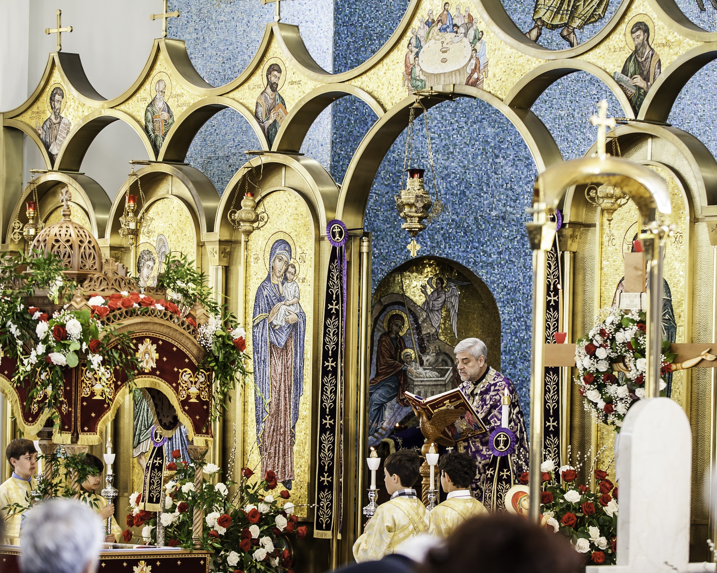 20220422Lamentations-Epitaphios Service-44.JPG