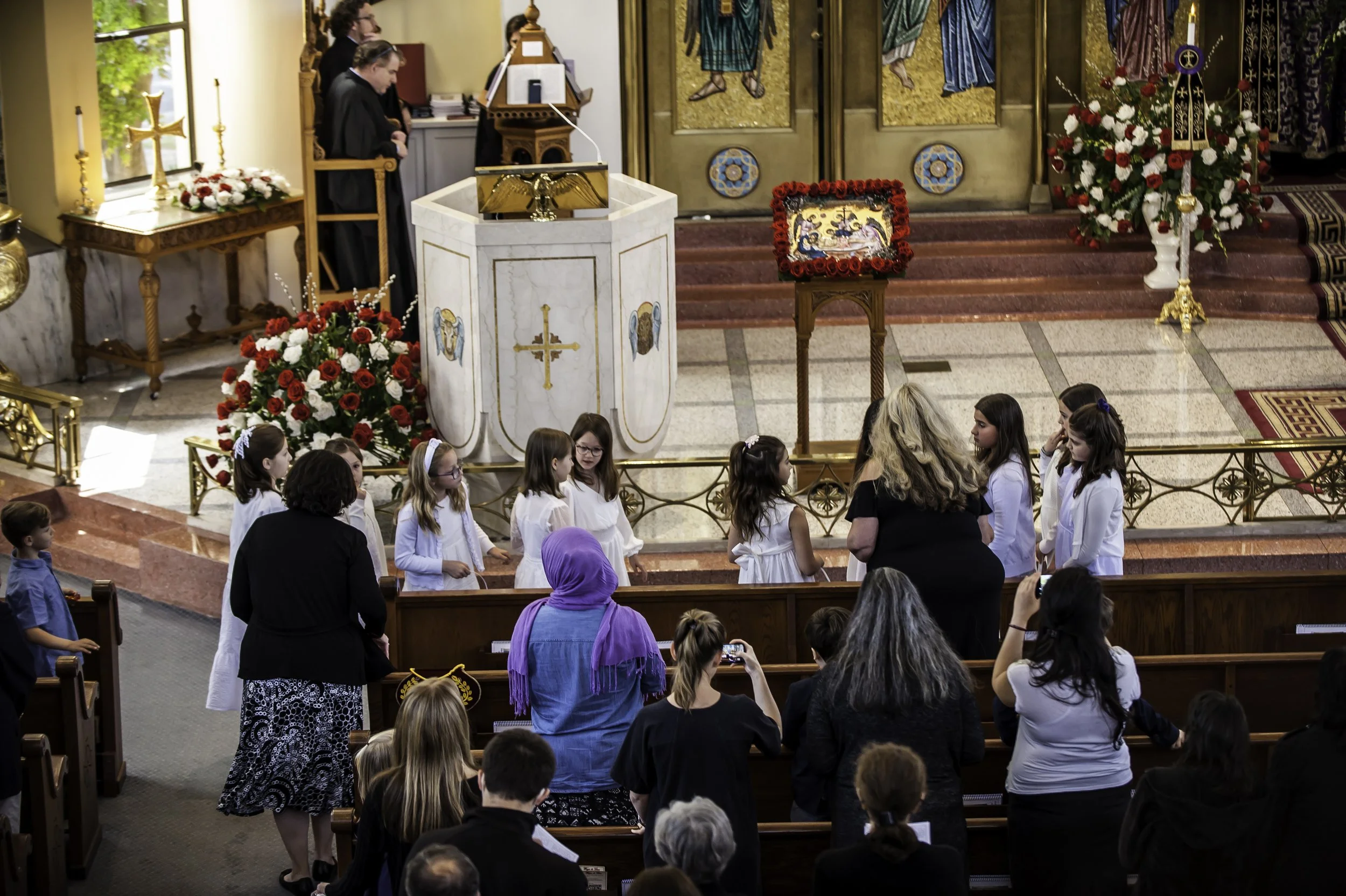 20220422Lamentations-Epitaphios Service-46.JPG