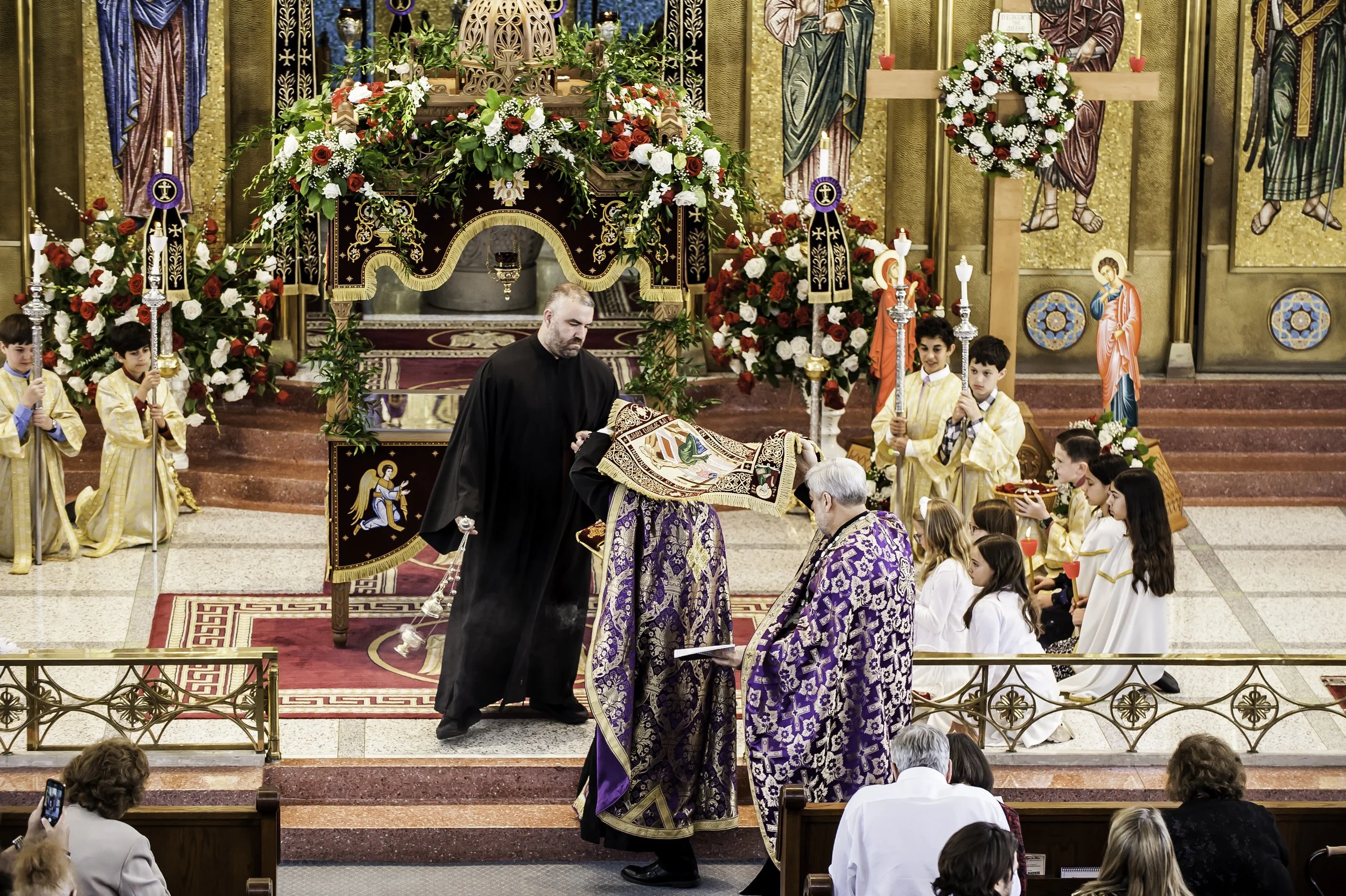 20220422Lamentations-Epitaphios Service-85.JPG