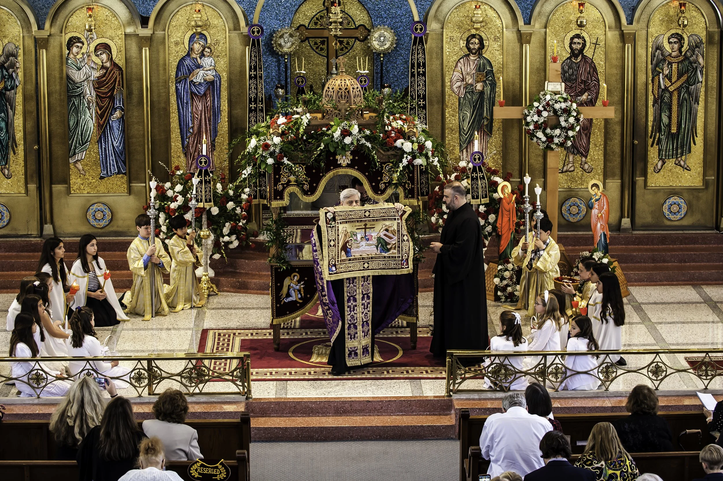 20220422Lamentations-Epitaphios Service-101.JPG