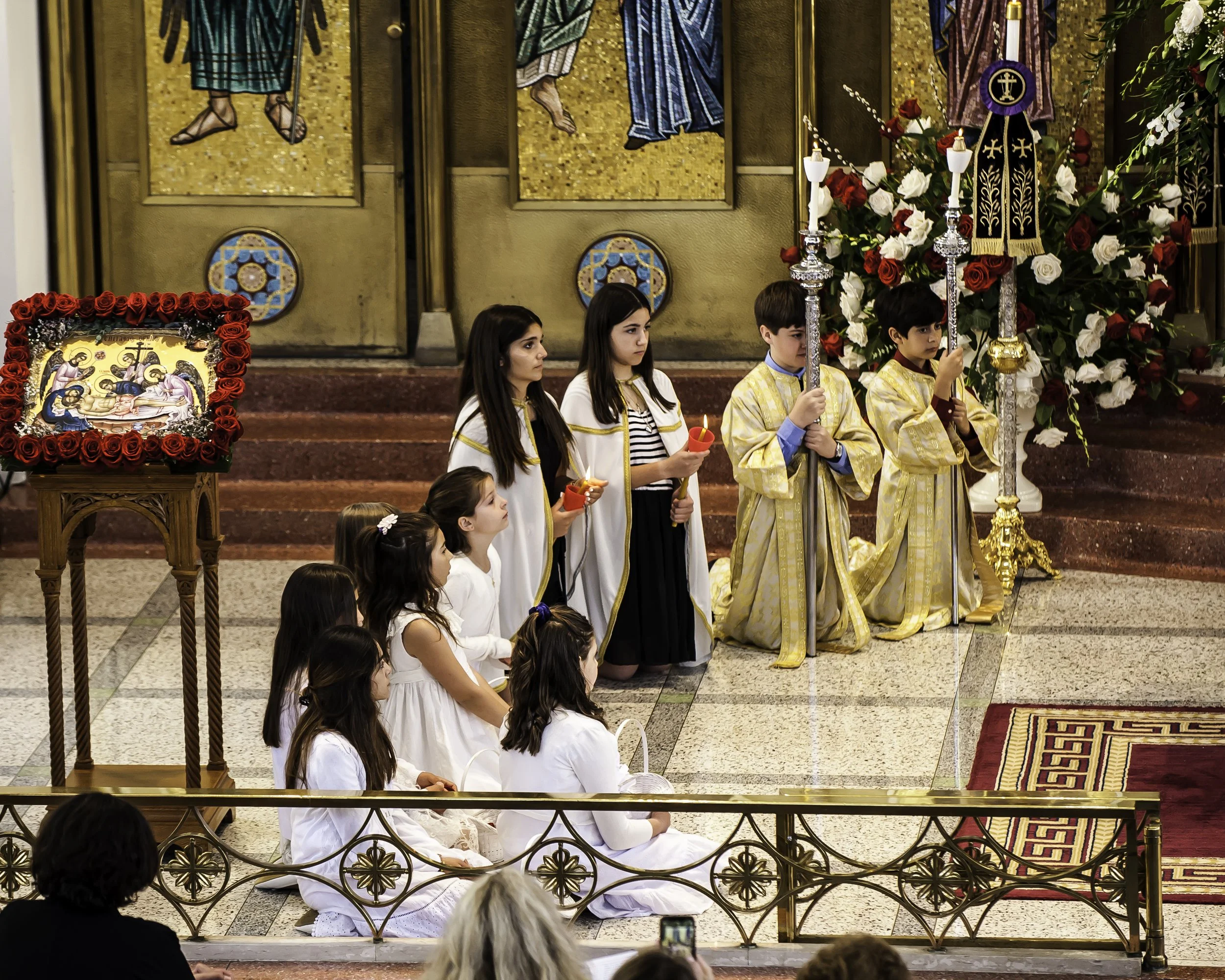 20220422Lamentations-Epitaphios Service-109.JPG