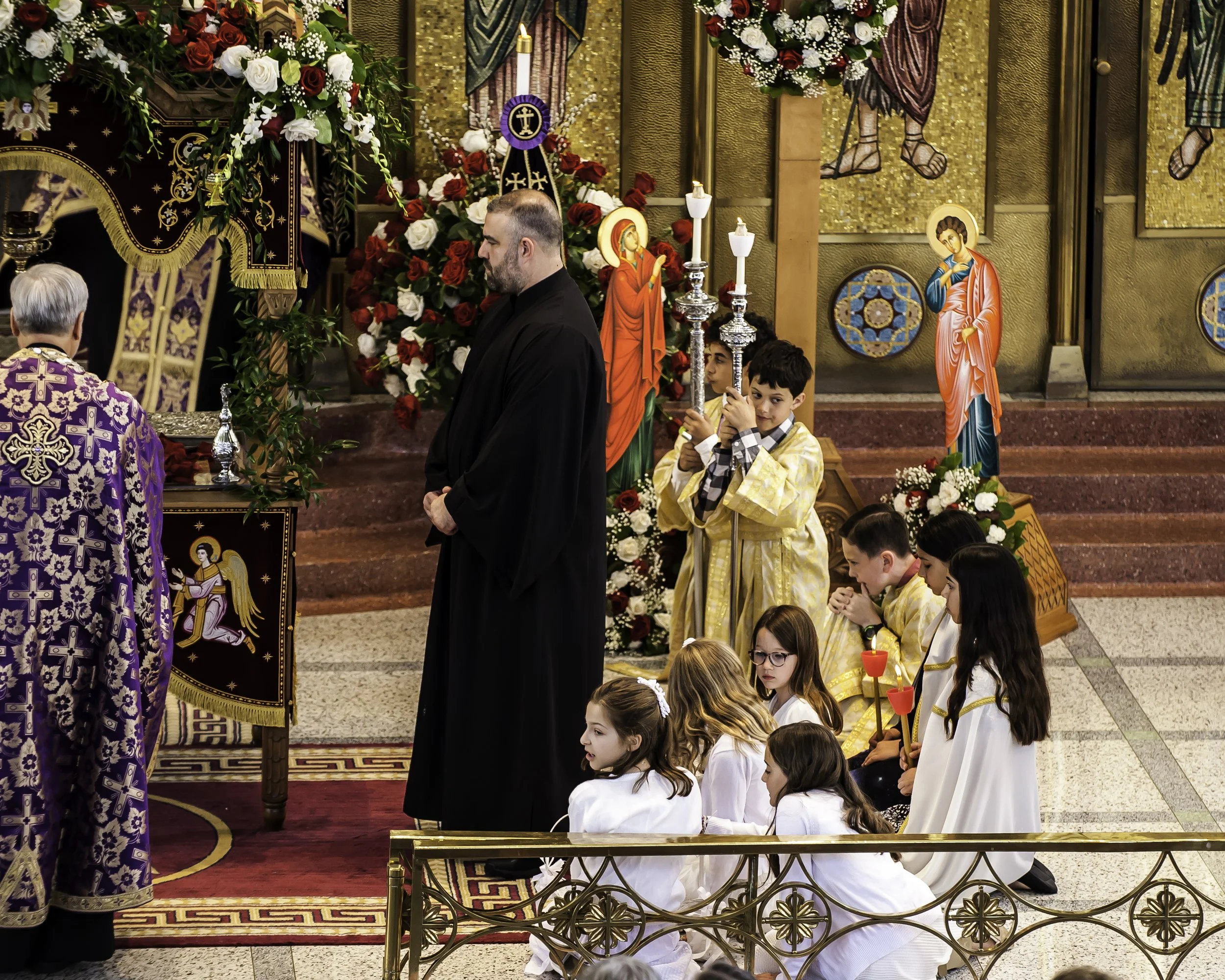 20220422Lamentations-Epitaphios Service-113.JPG